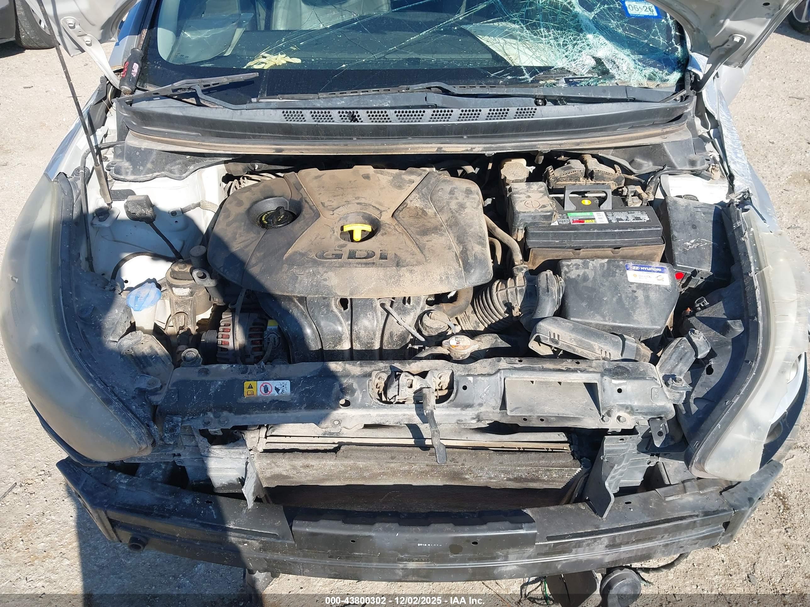 HYUNDAI ELANTRA image 10