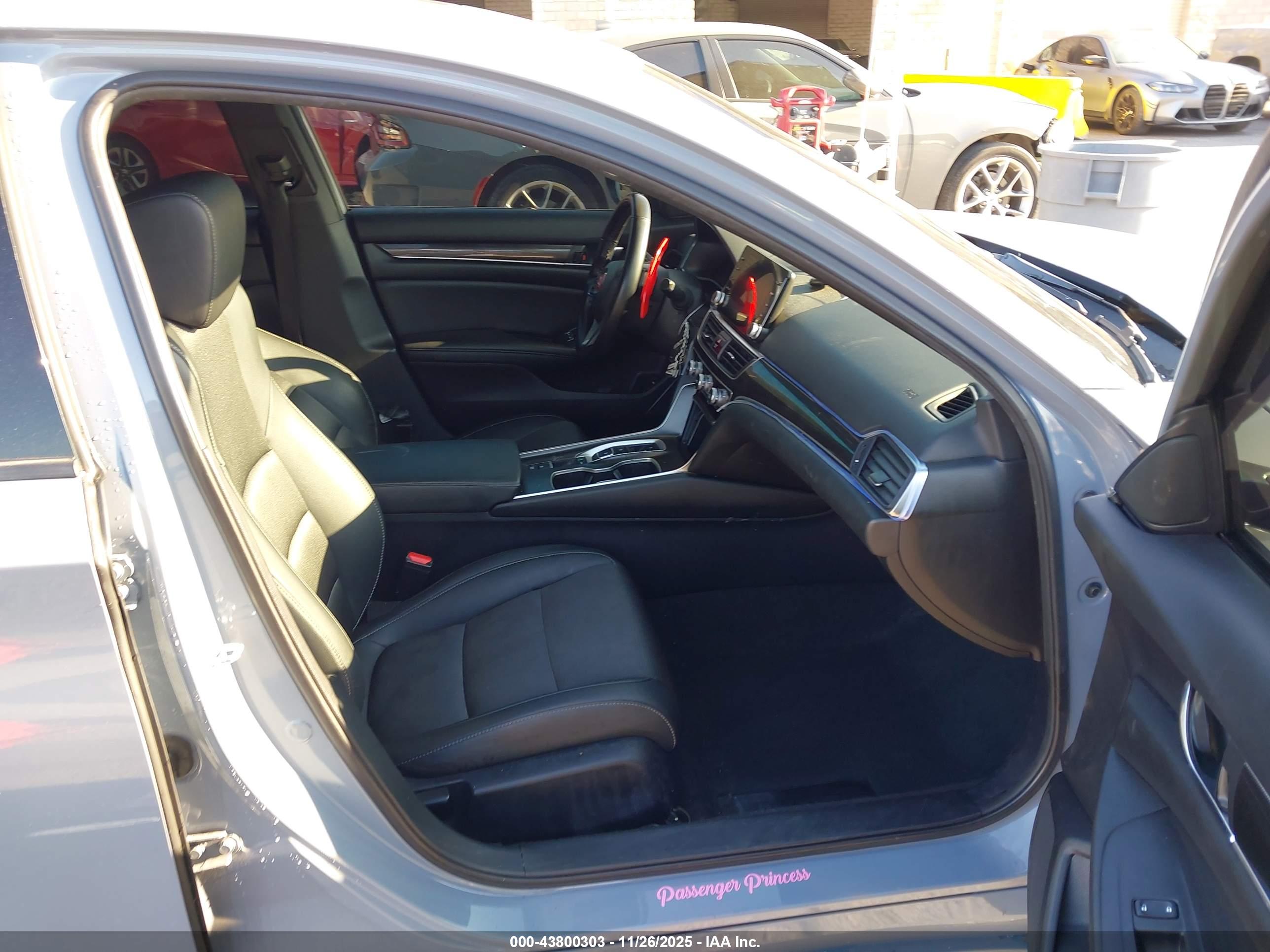 HONDA ACCORD image 5