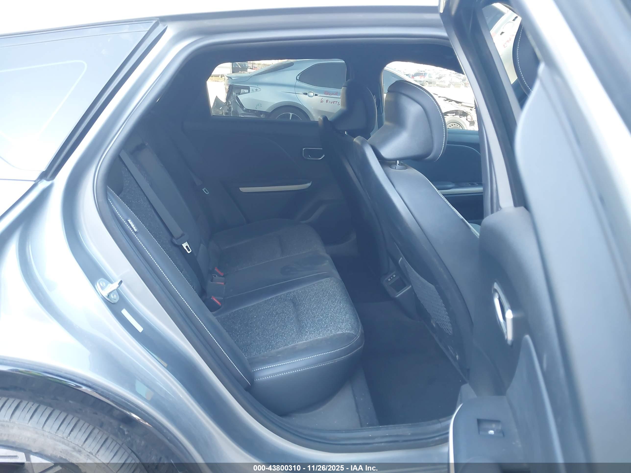 KIA K4 image 8
