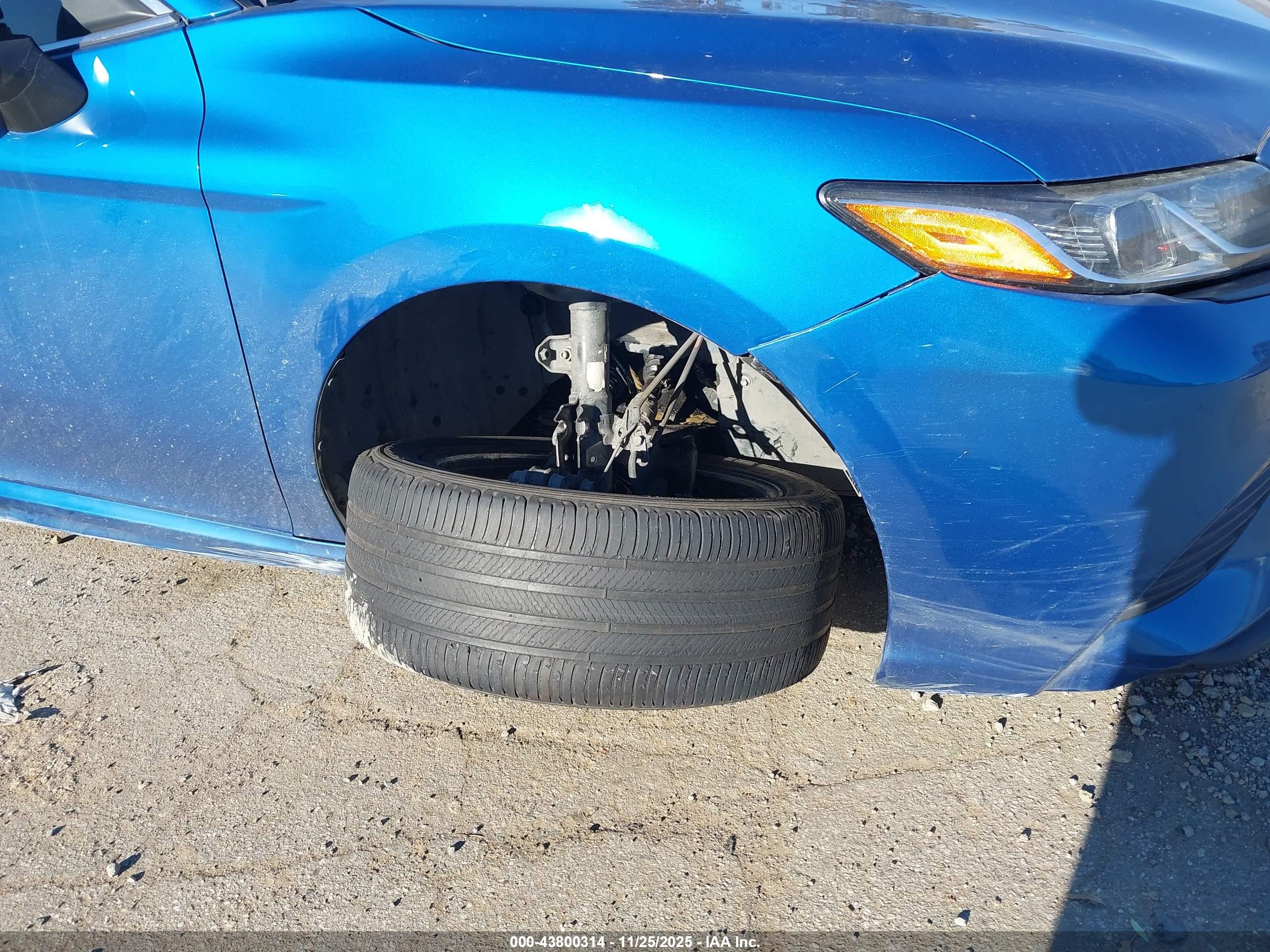 TOYOTA CAMRY image 6
