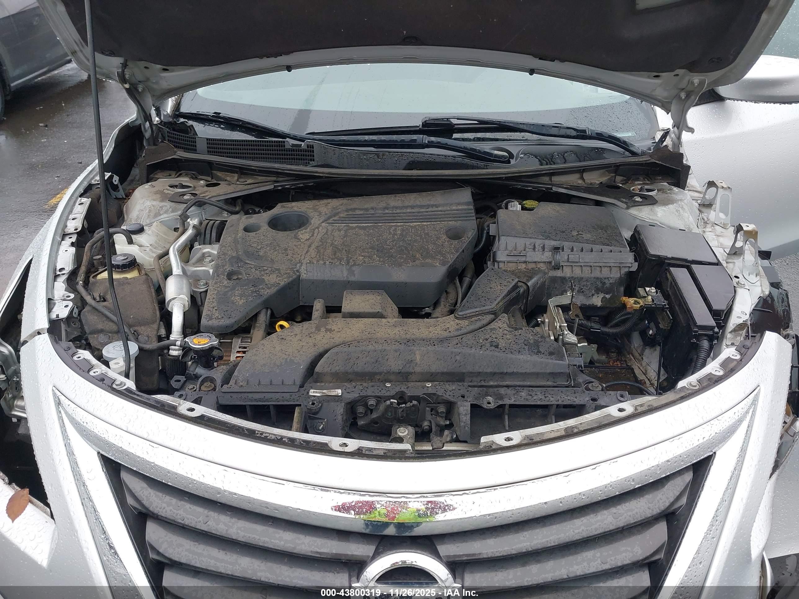 NISSAN ALTIMA image 10