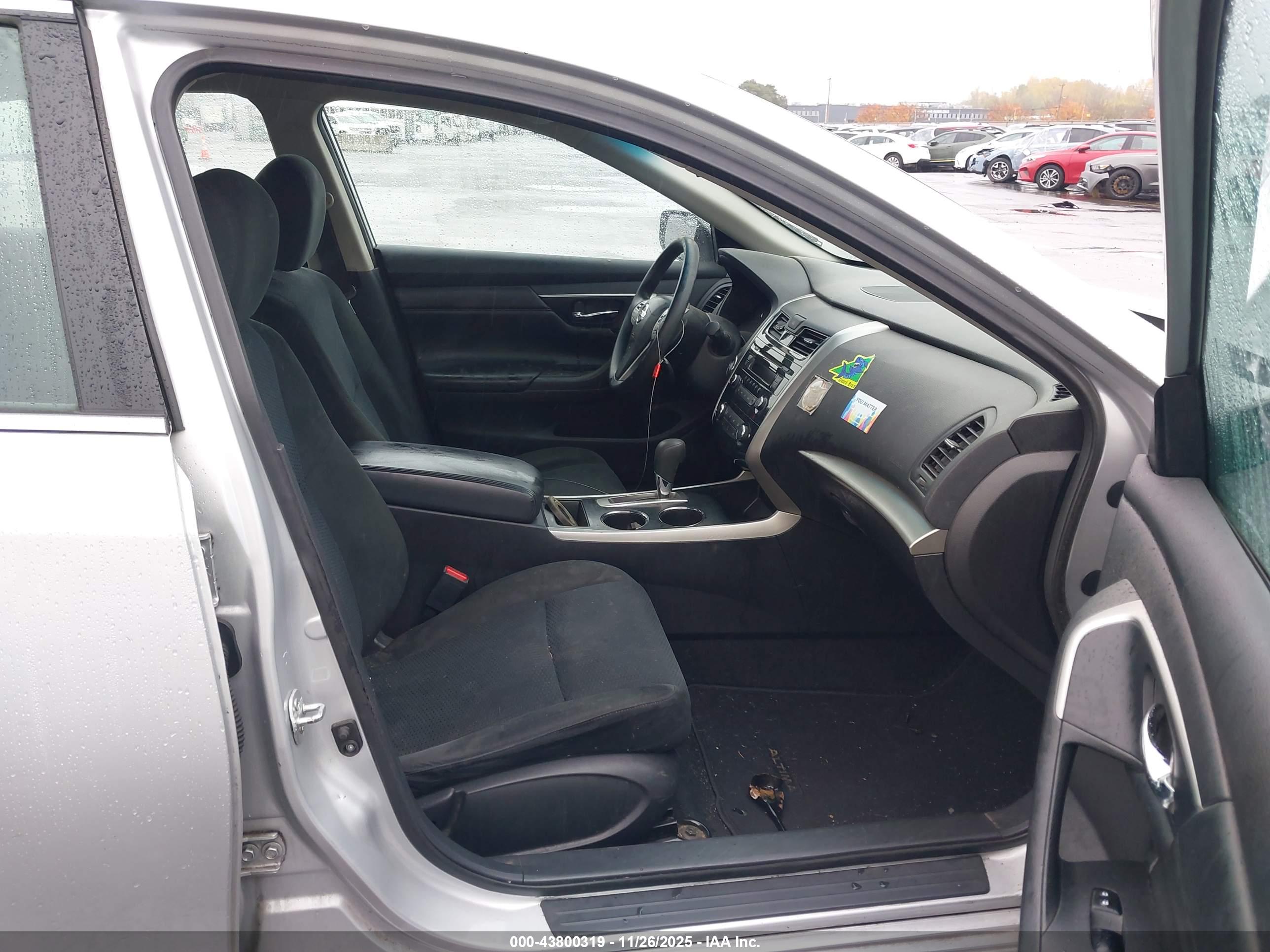 NISSAN ALTIMA image 5