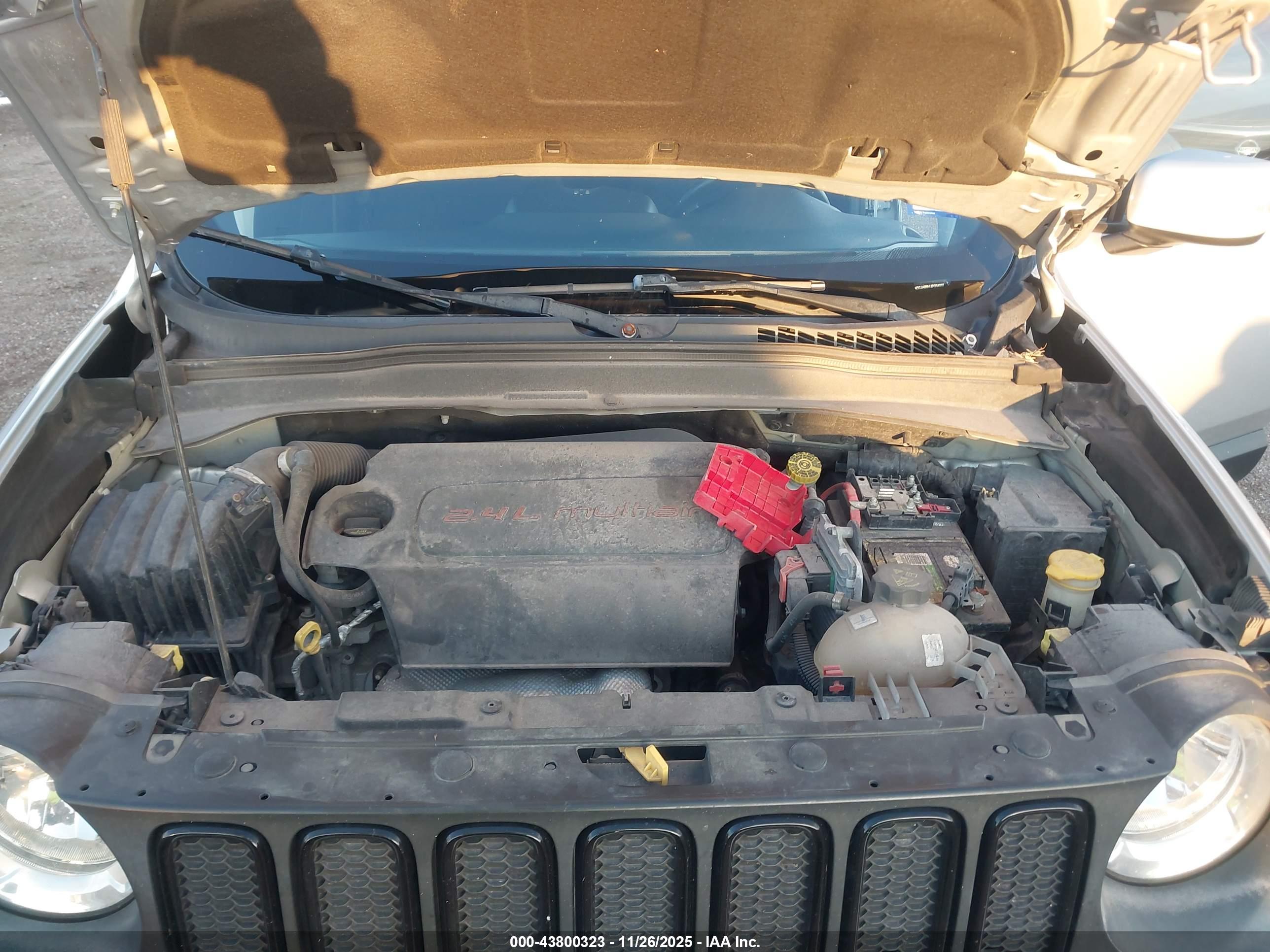 JEEP RENEGADE image 10