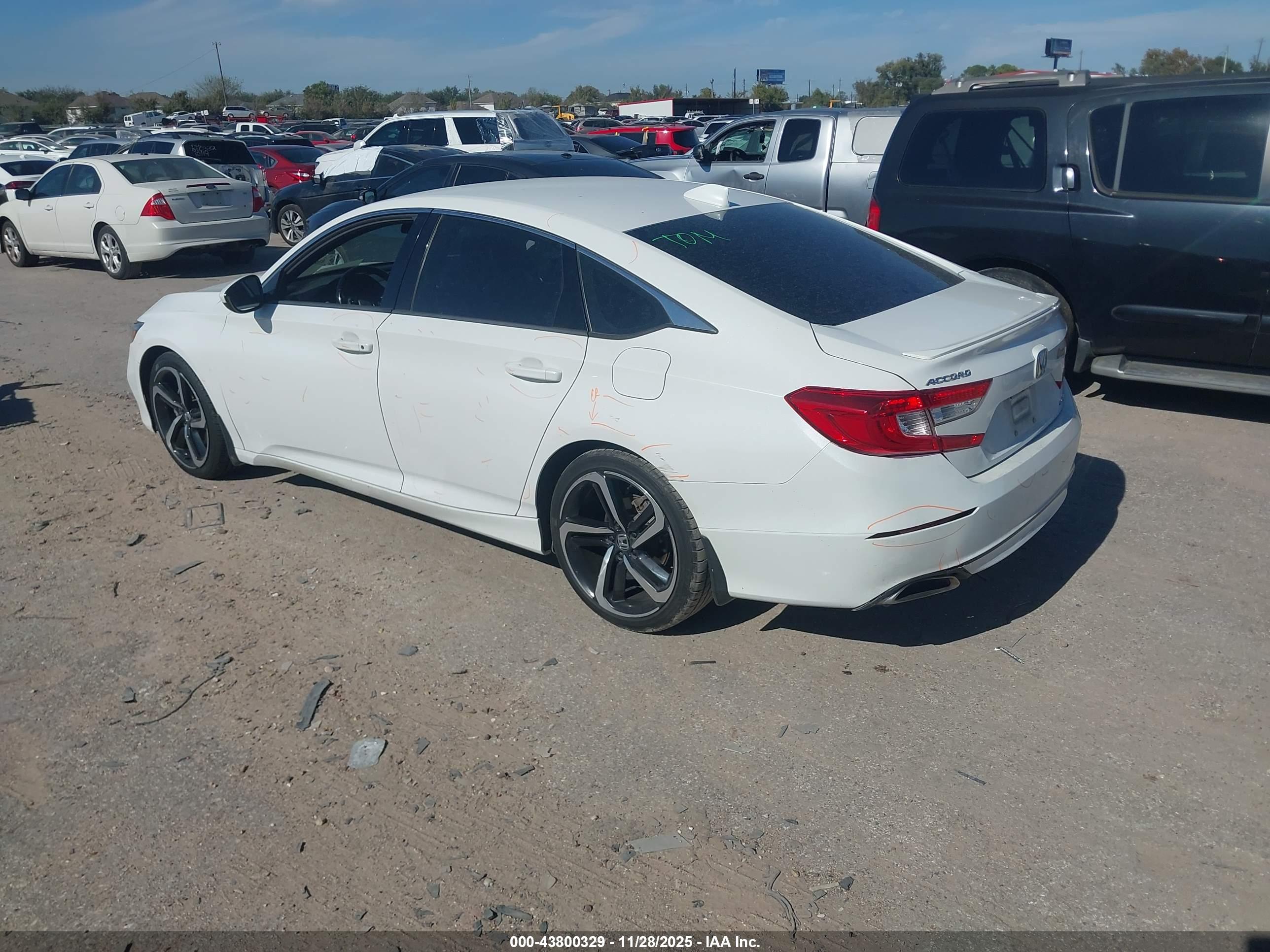 HONDA ACCORD image 3