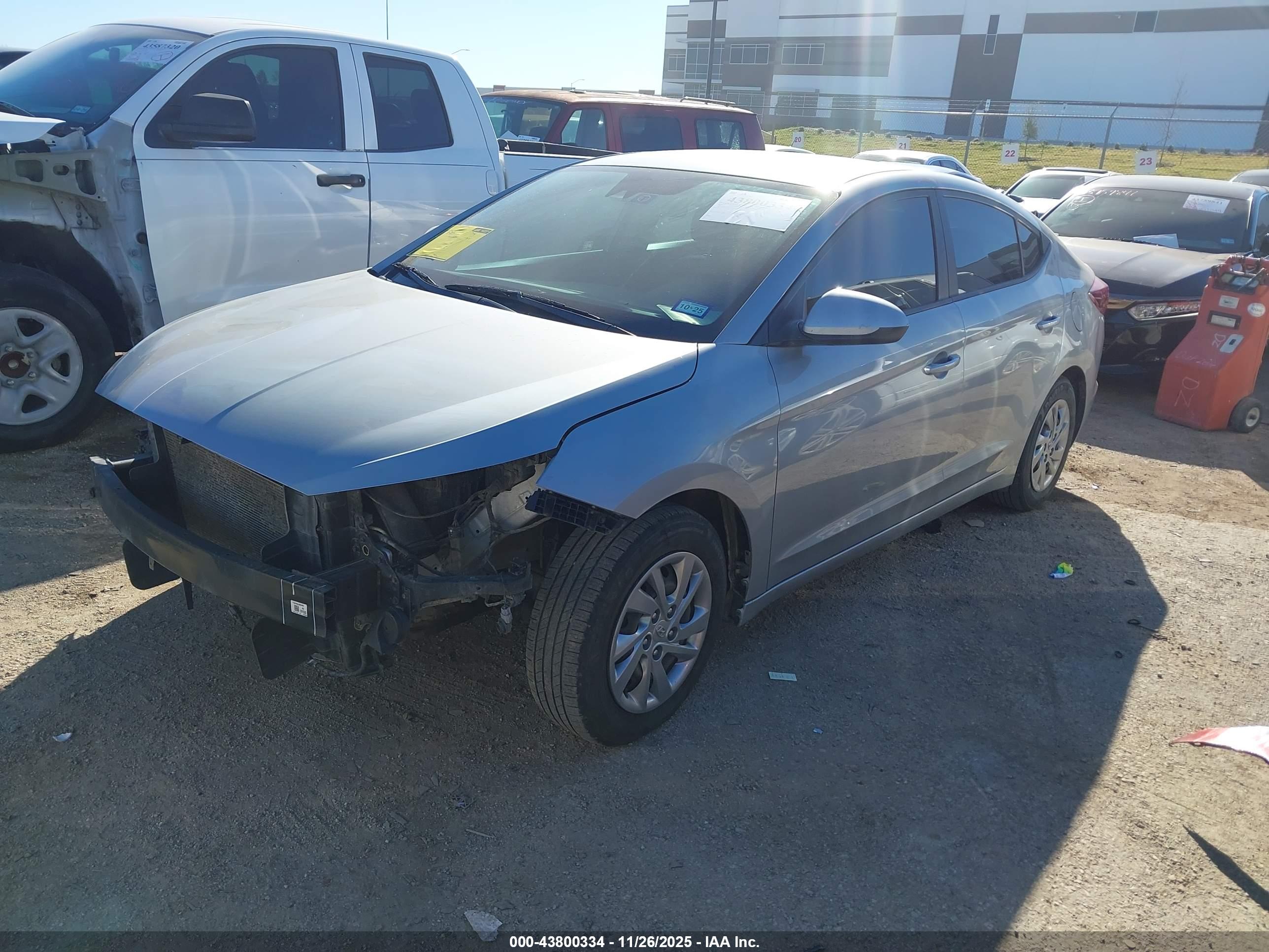 HYUNDAI ELANTRA image 2