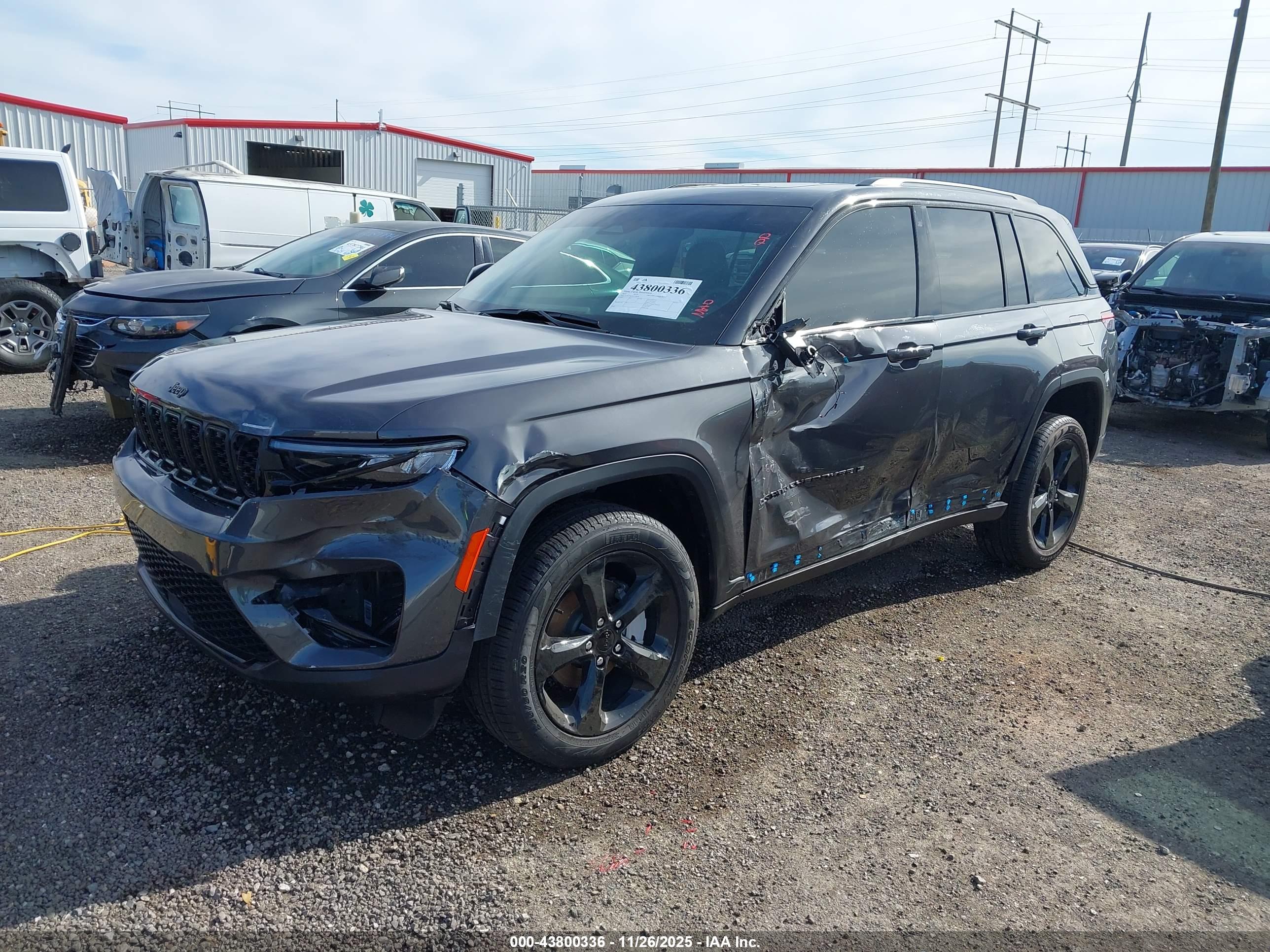 JEEP GRAND image 2