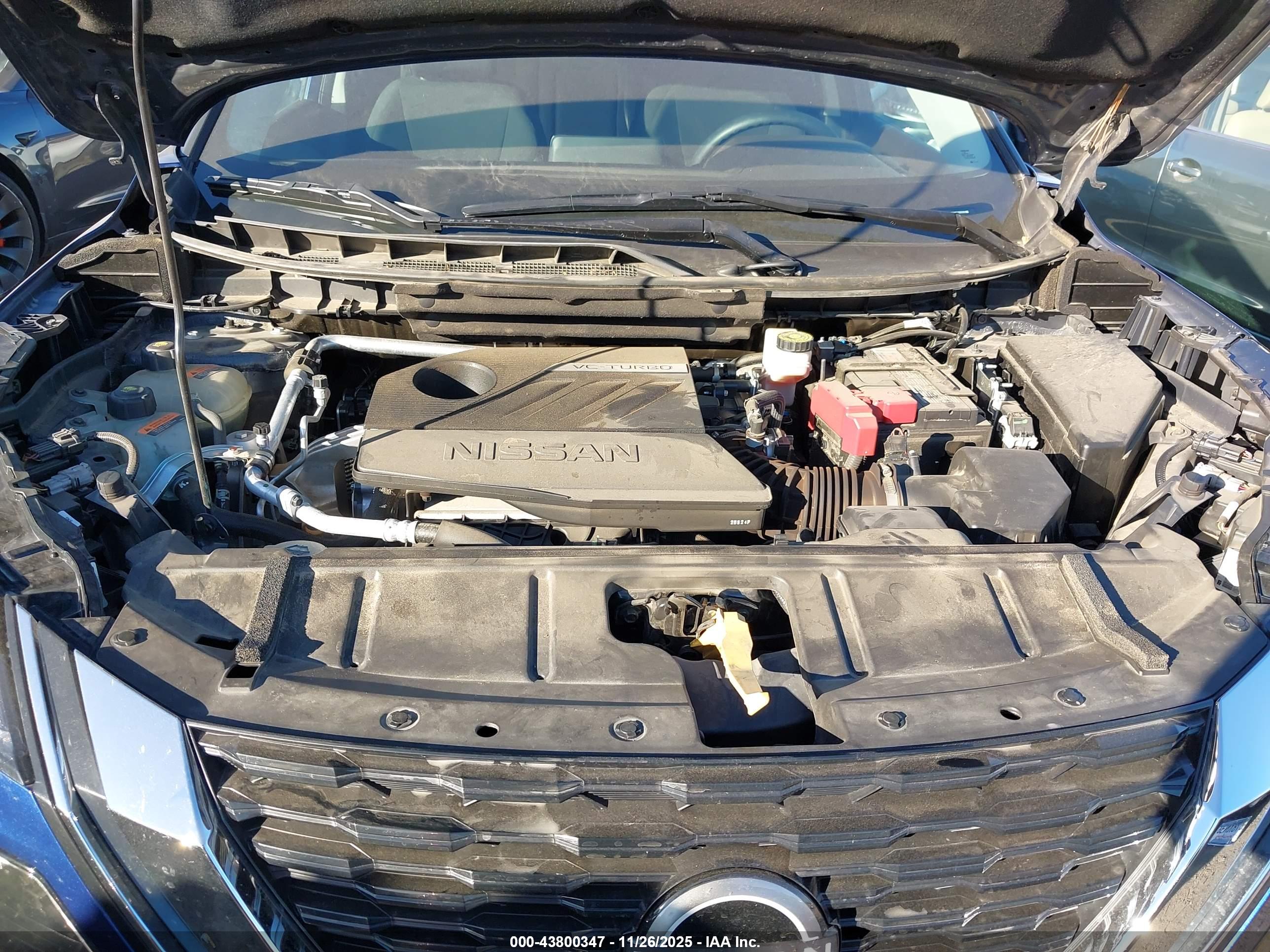NISSAN ROGUE image 10
