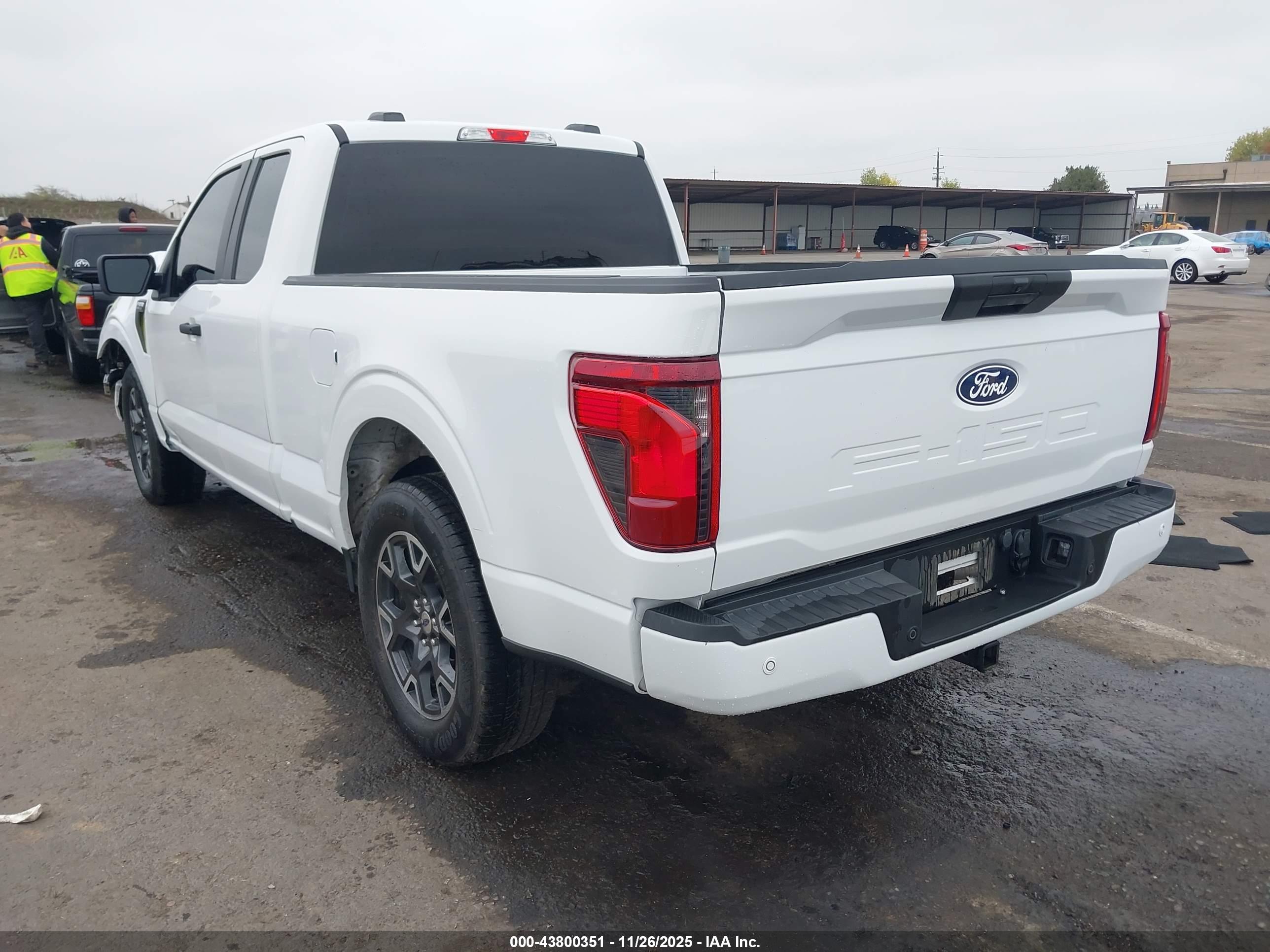FORD F-150 image 3