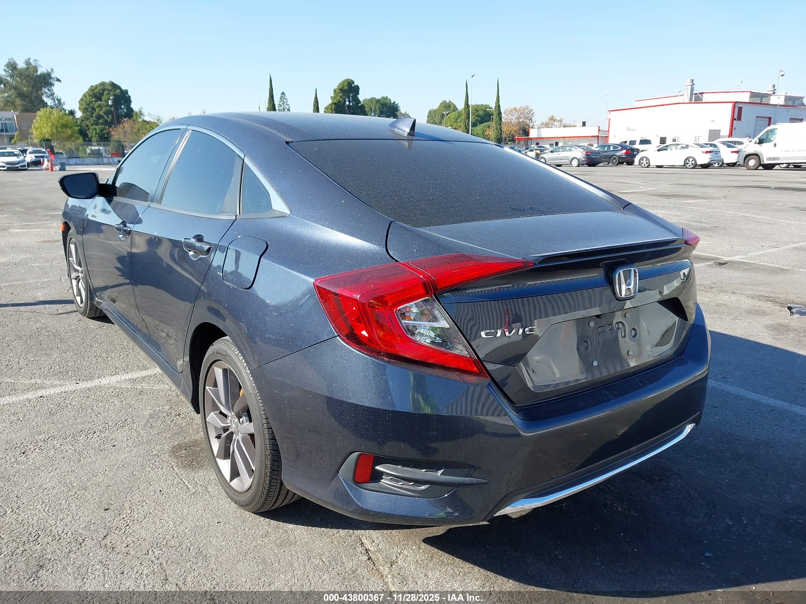 HONDA CIVIC image 3