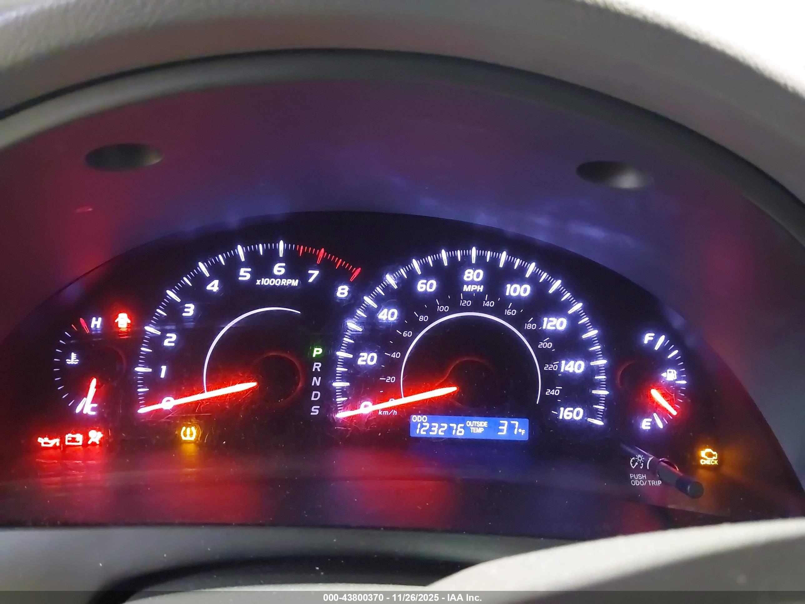 TOYOTA CAMRY image 7