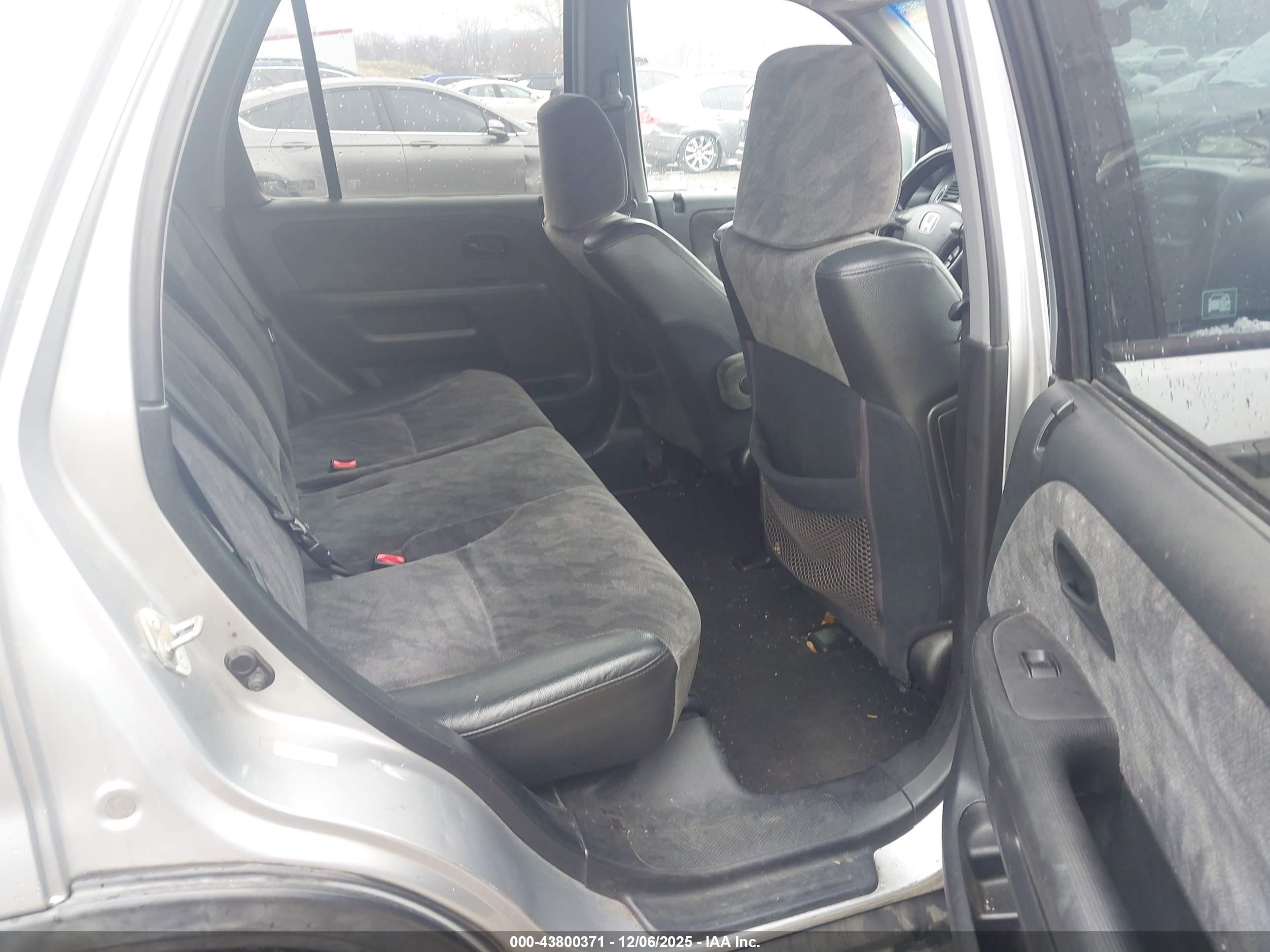 HONDA CR-V image 8