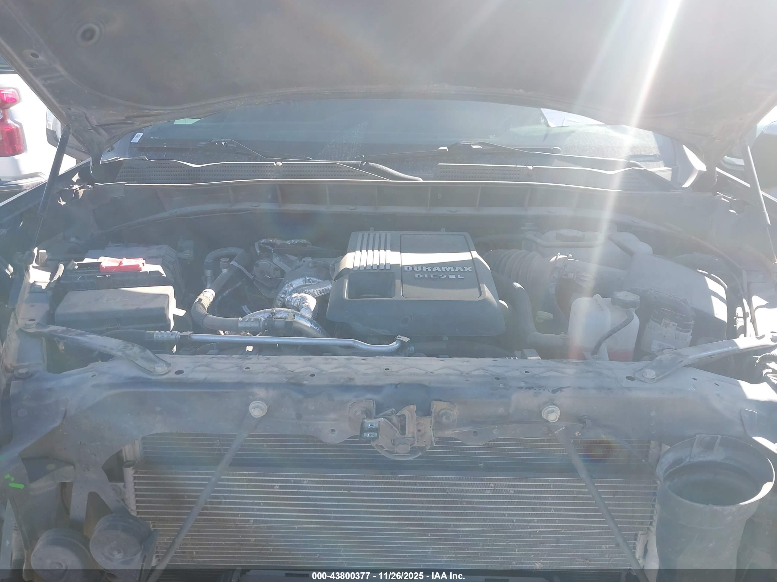 GMC SIERRA image 10