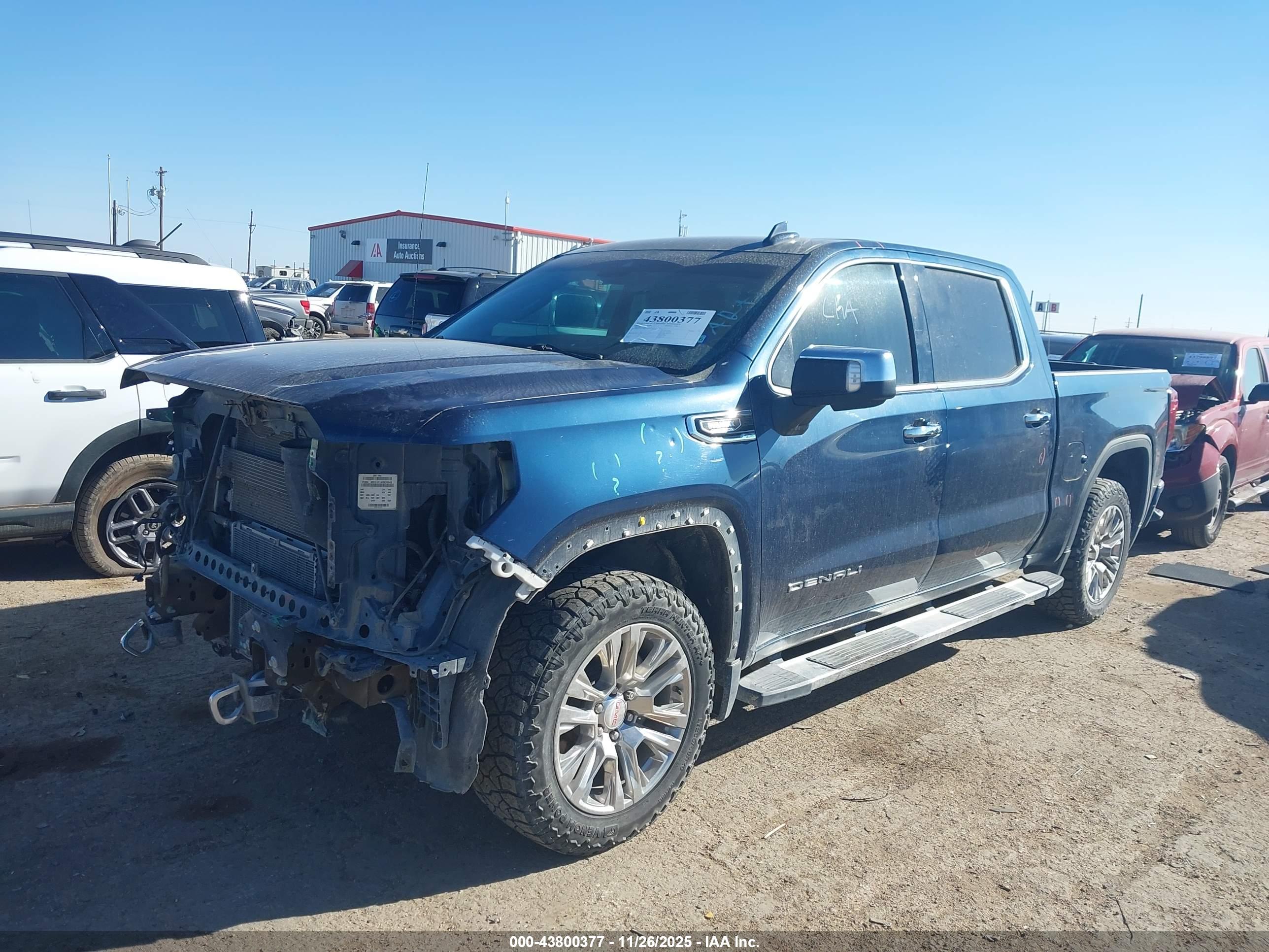 GMC SIERRA image 2