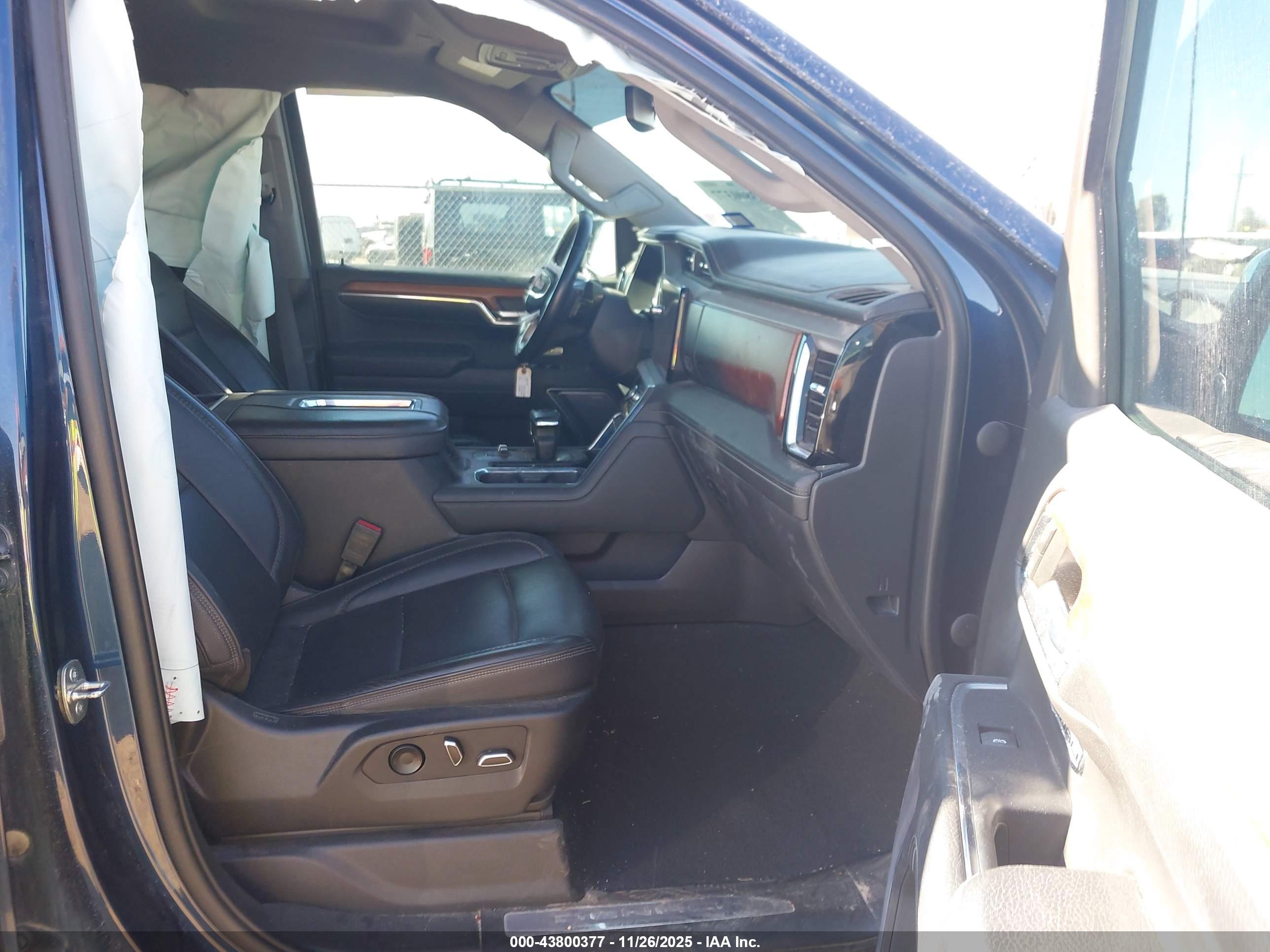 GMC SIERRA image 5