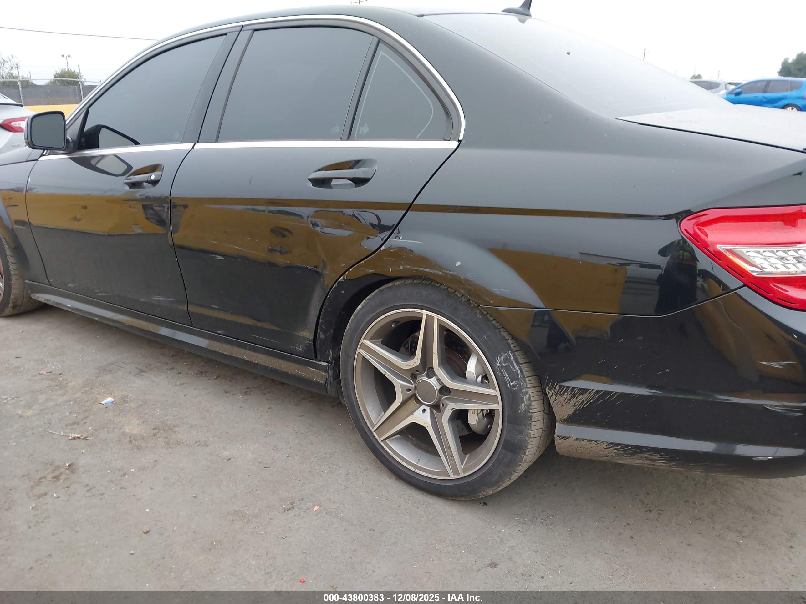 MERCEDES-BENZ C image 6