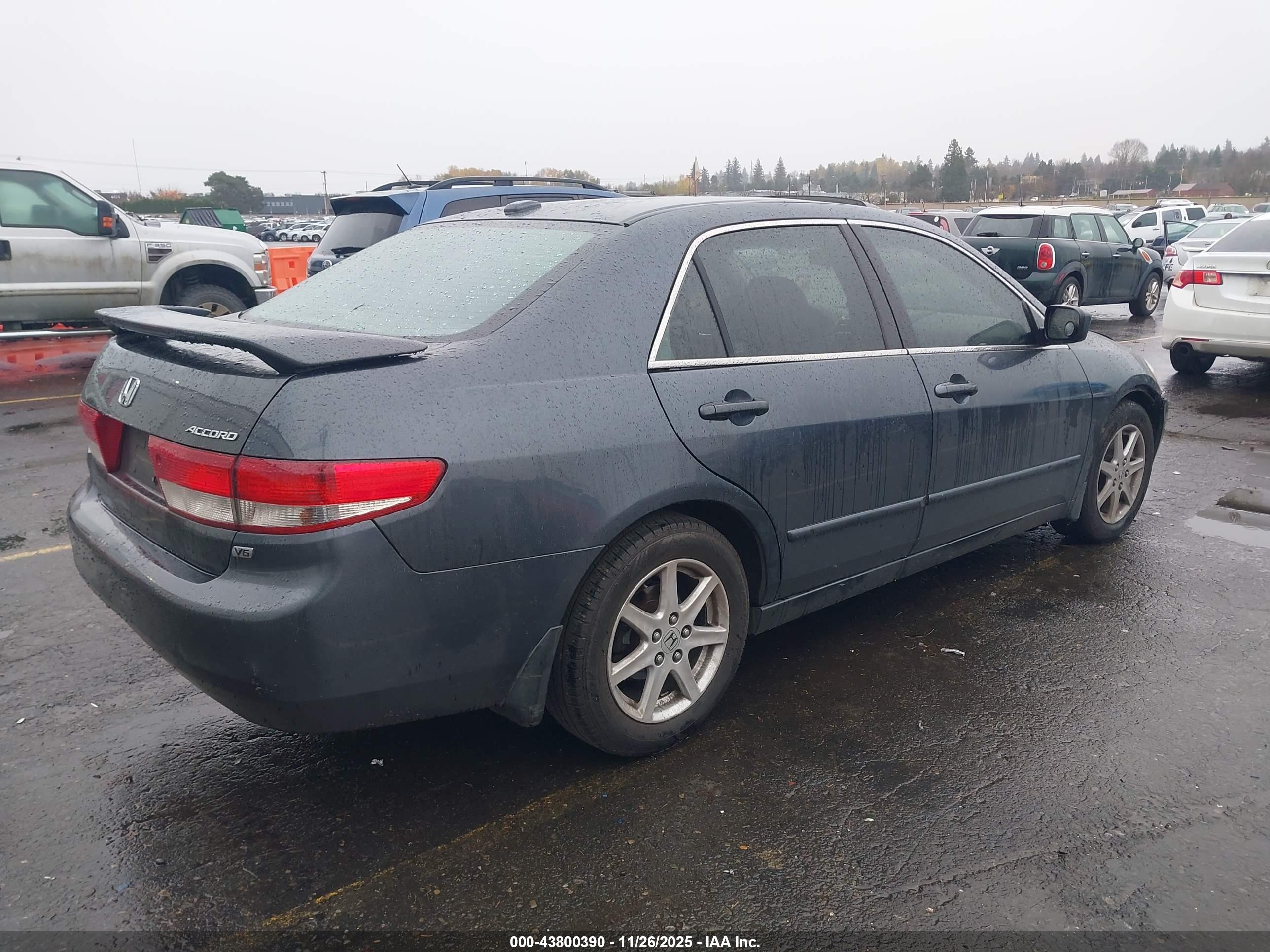 HONDA ACCORD image 4
