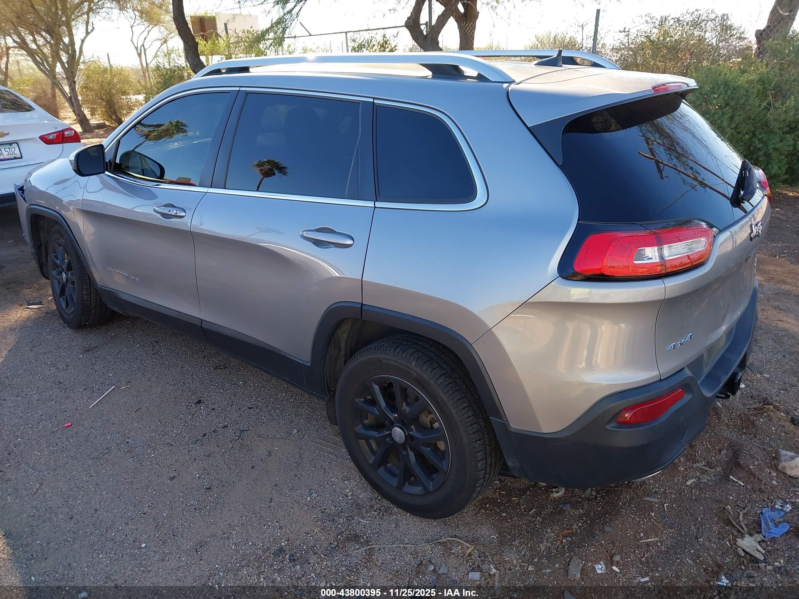 JEEP CHEROKEE image 3