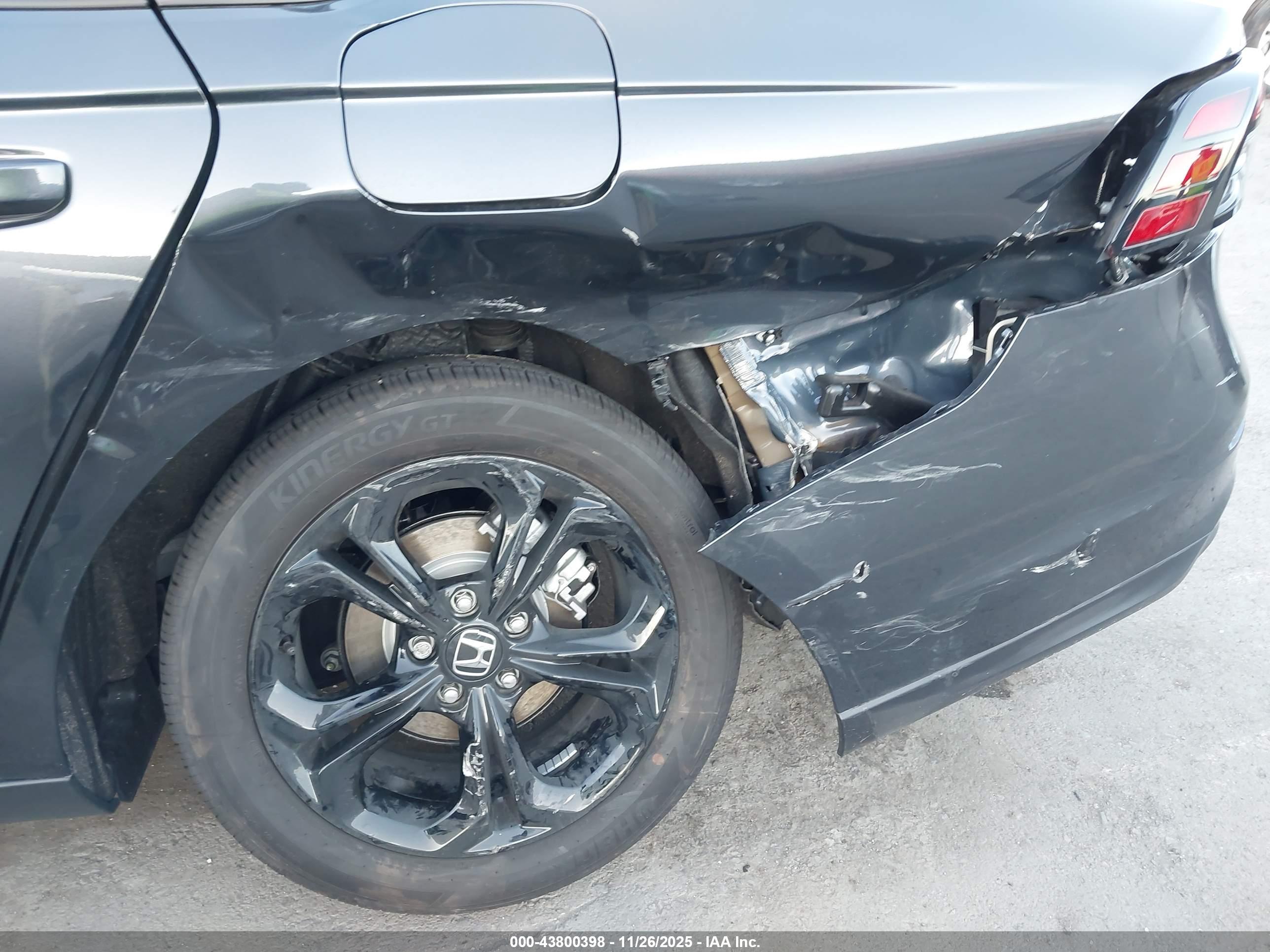 HONDA ACCORD image 6