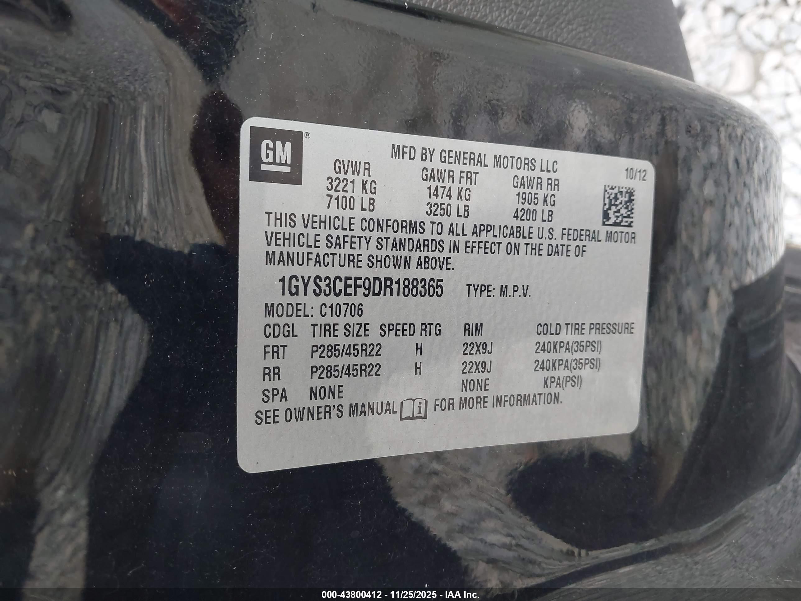 CADILLAC ESCALADE image 9