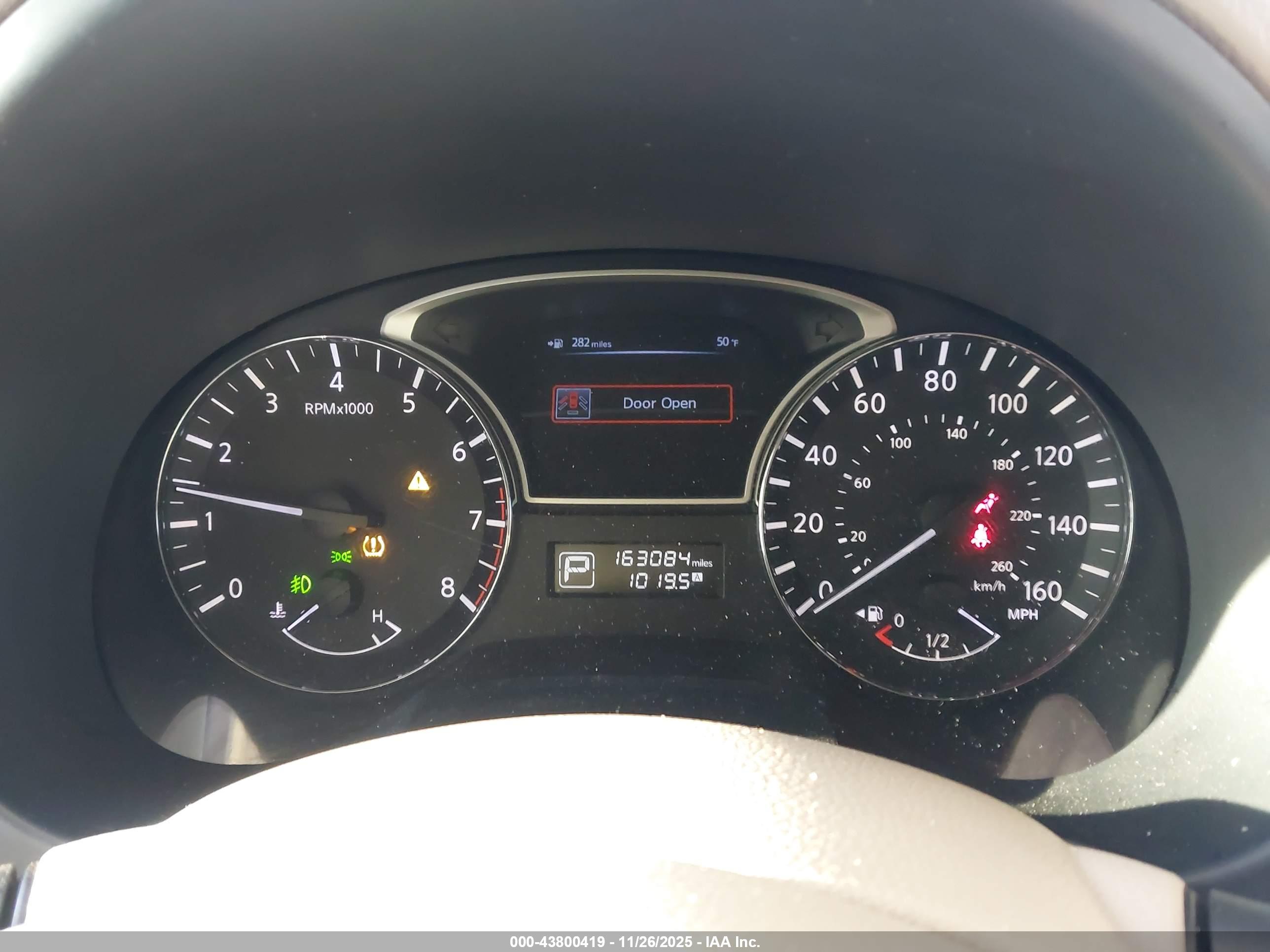 NISSAN ALTIMA image 7