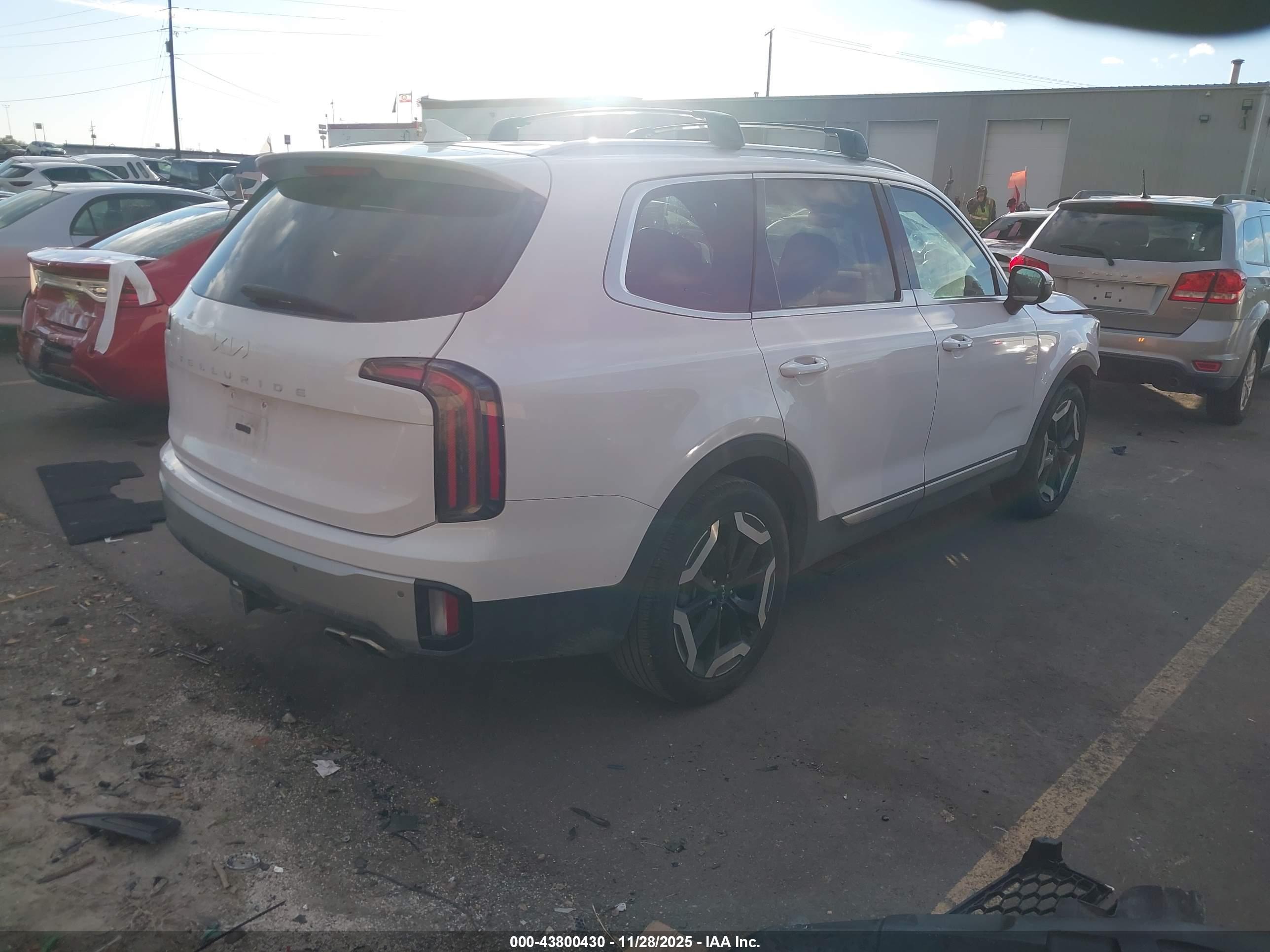 KIA TELLURIDE image 4
