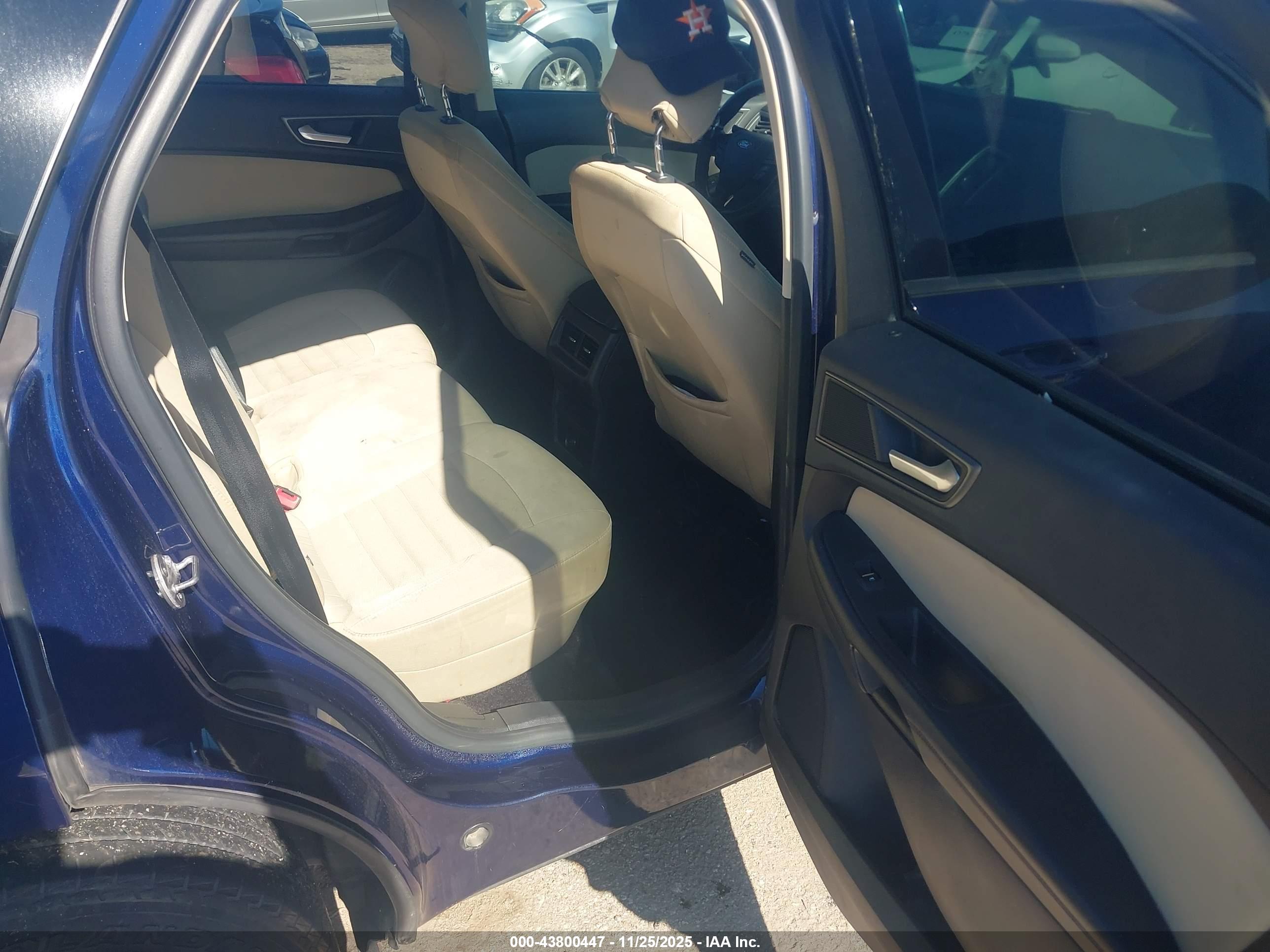 FORD EDGE image 8