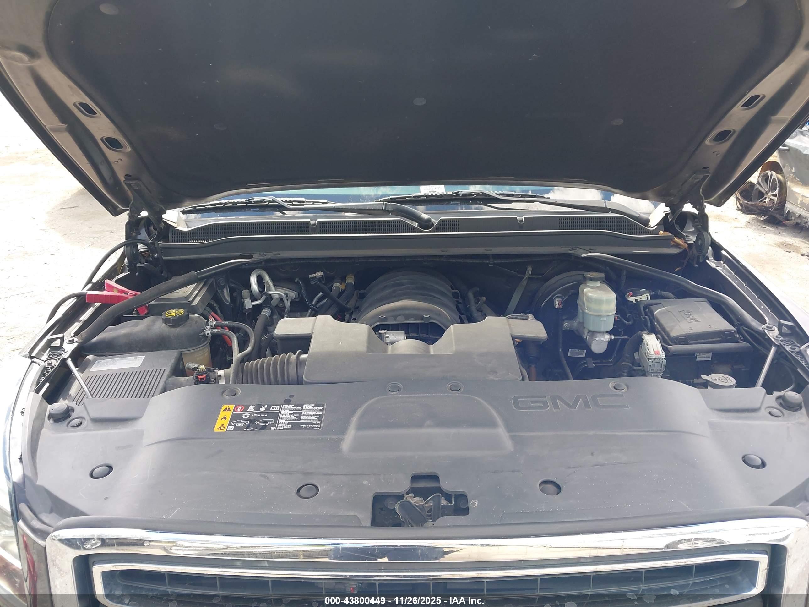 GMC YUKON image 10