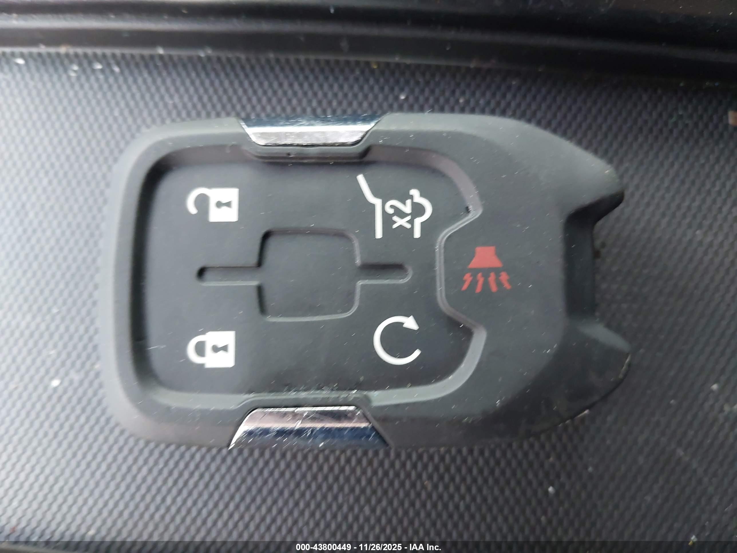 GMC YUKON image 11