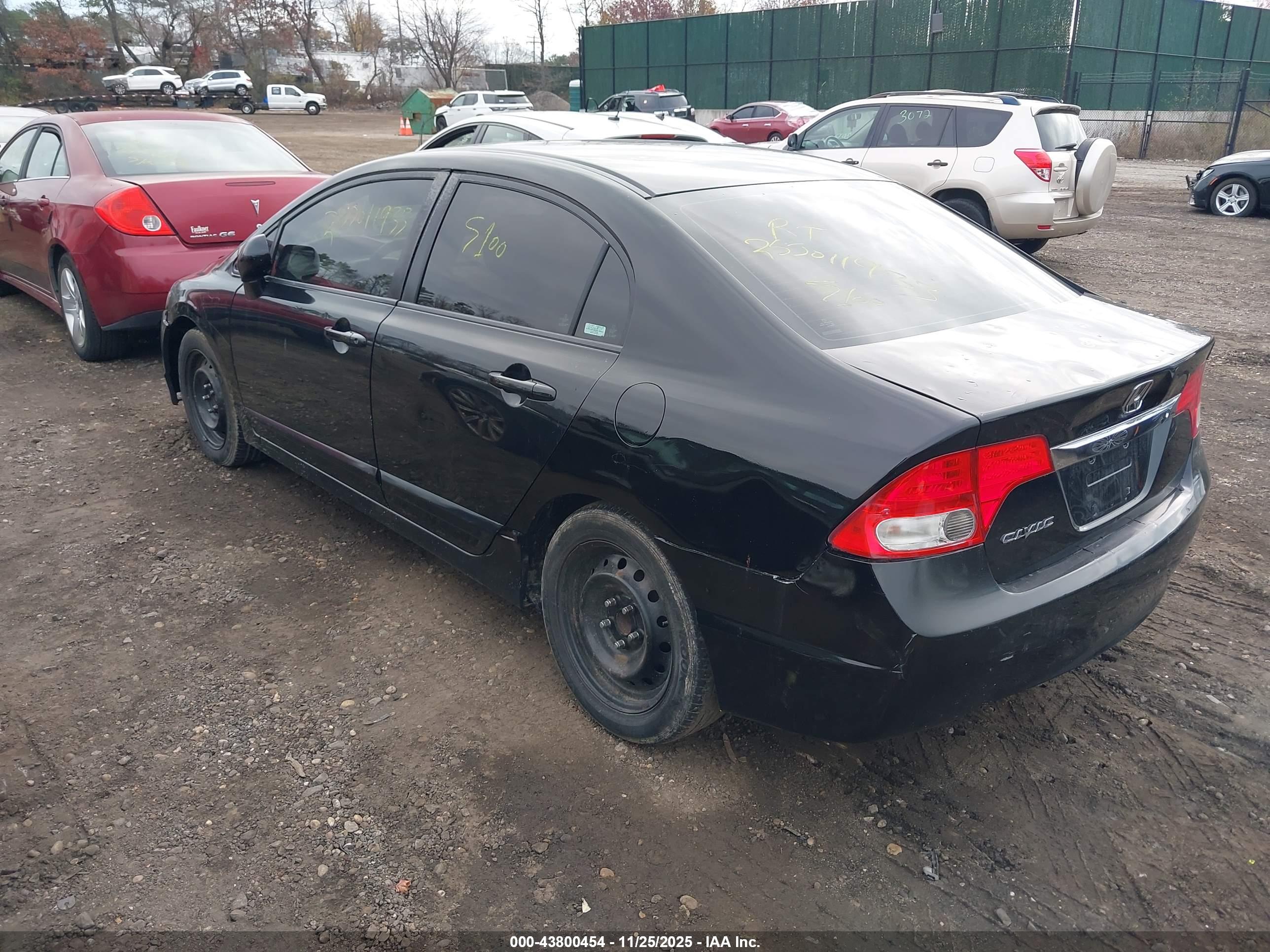 HONDA CIVIC image 3