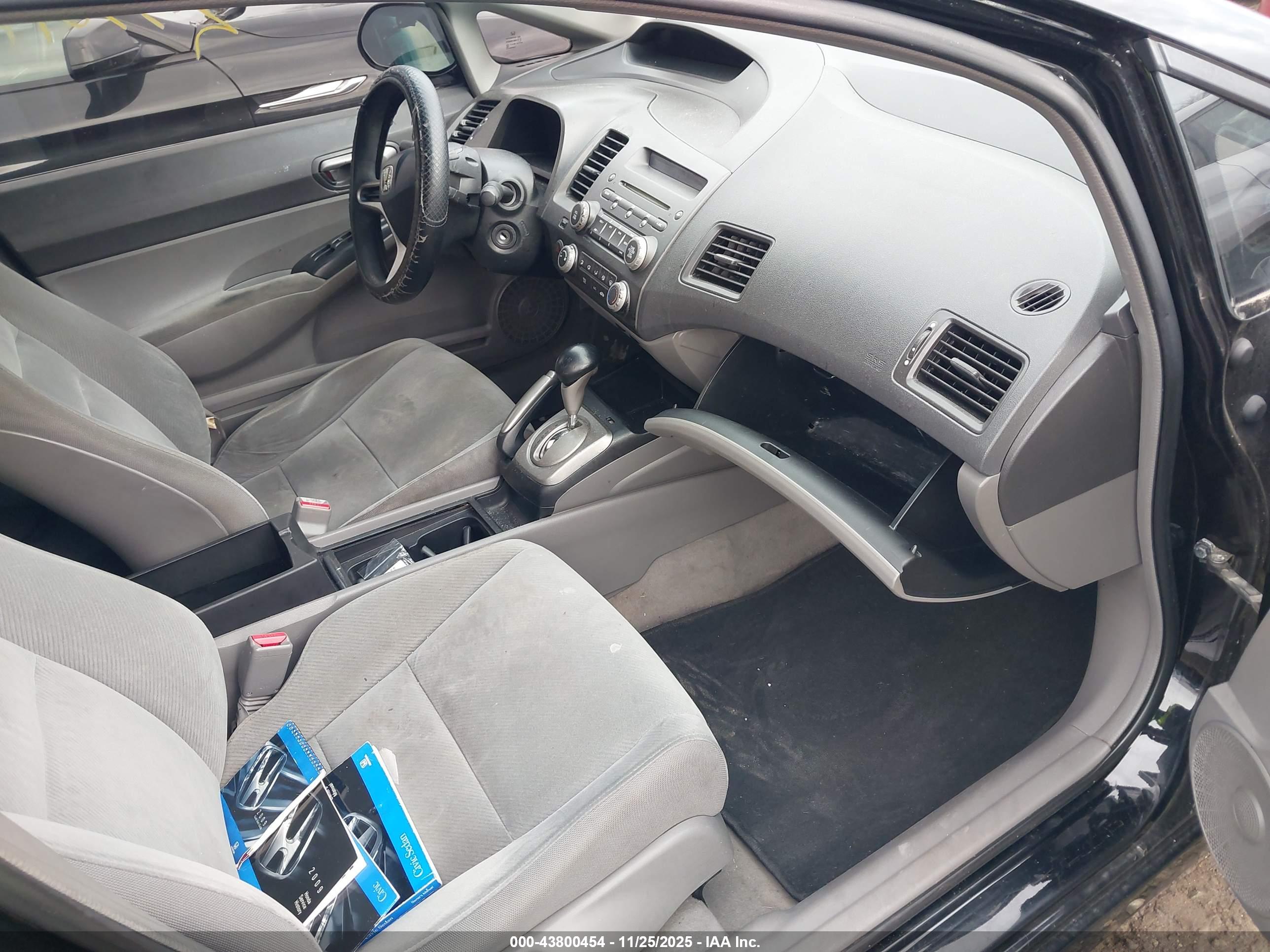 HONDA CIVIC image 5