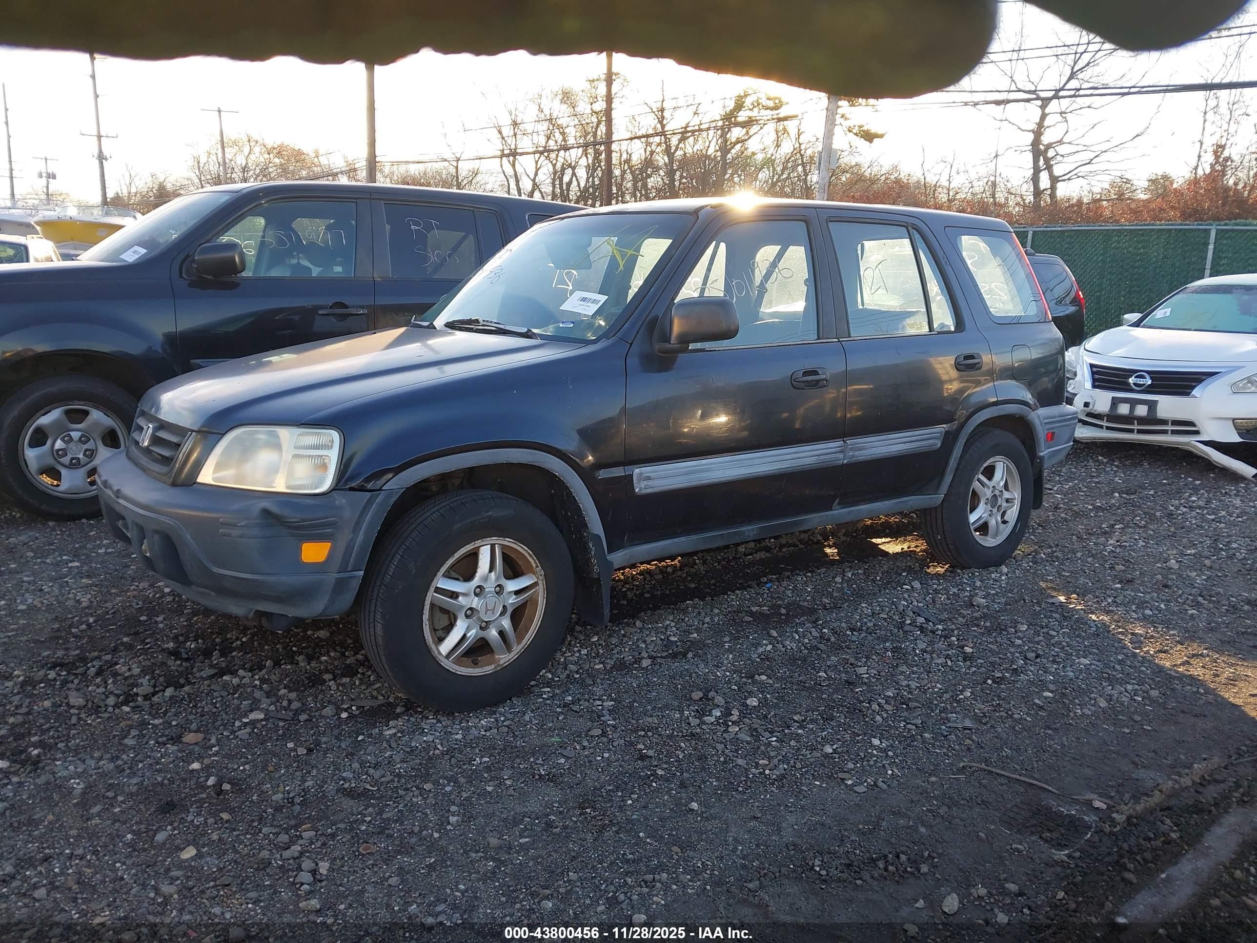 HONDA CR-V image 2