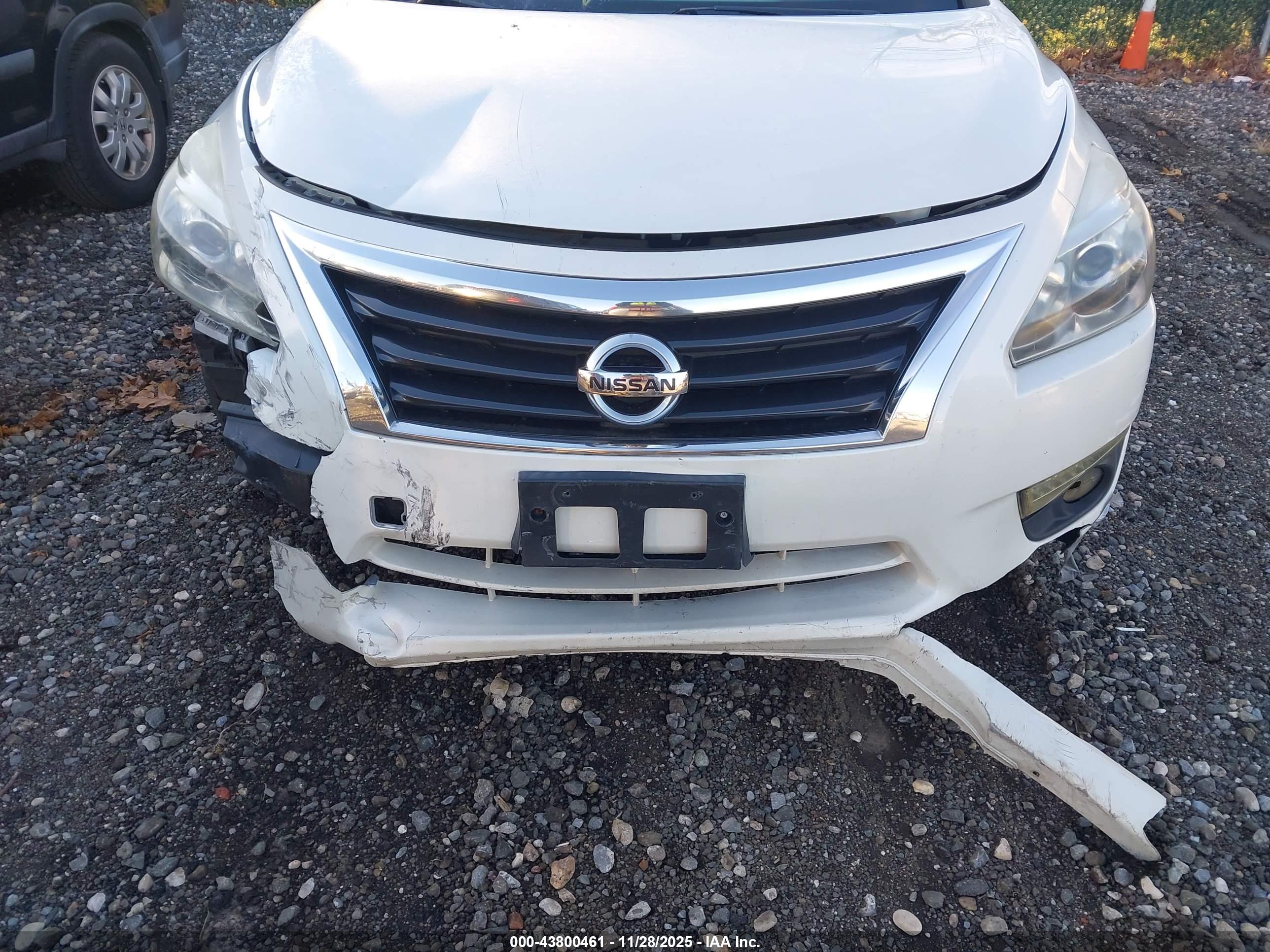 NISSAN ALTIMA image 6