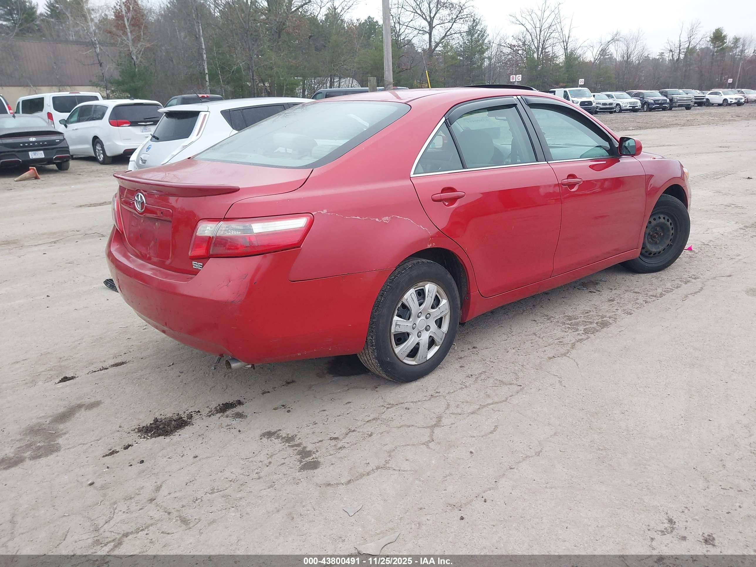 TOYOTA CAMRY image 4