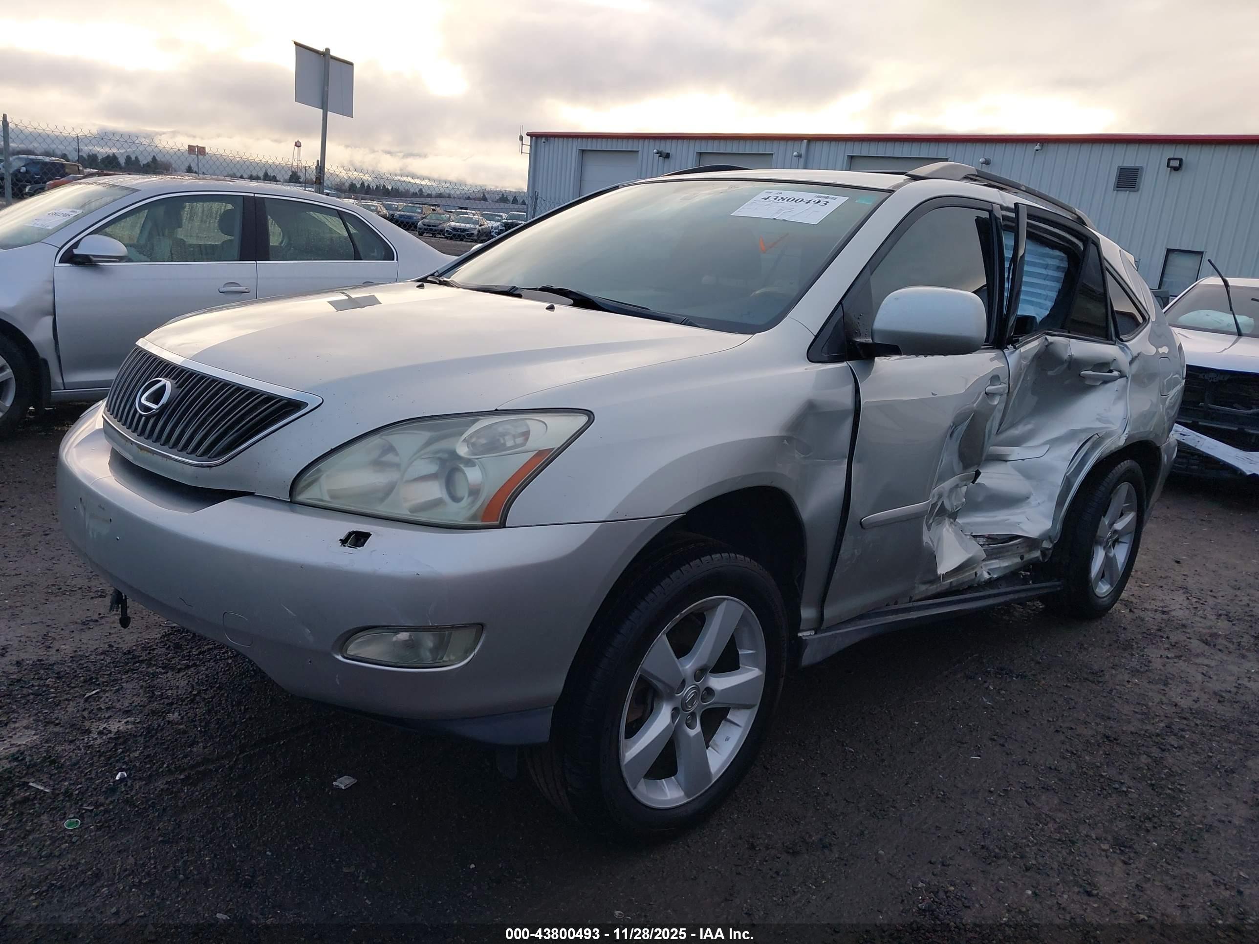 LEXUS RX image 2
