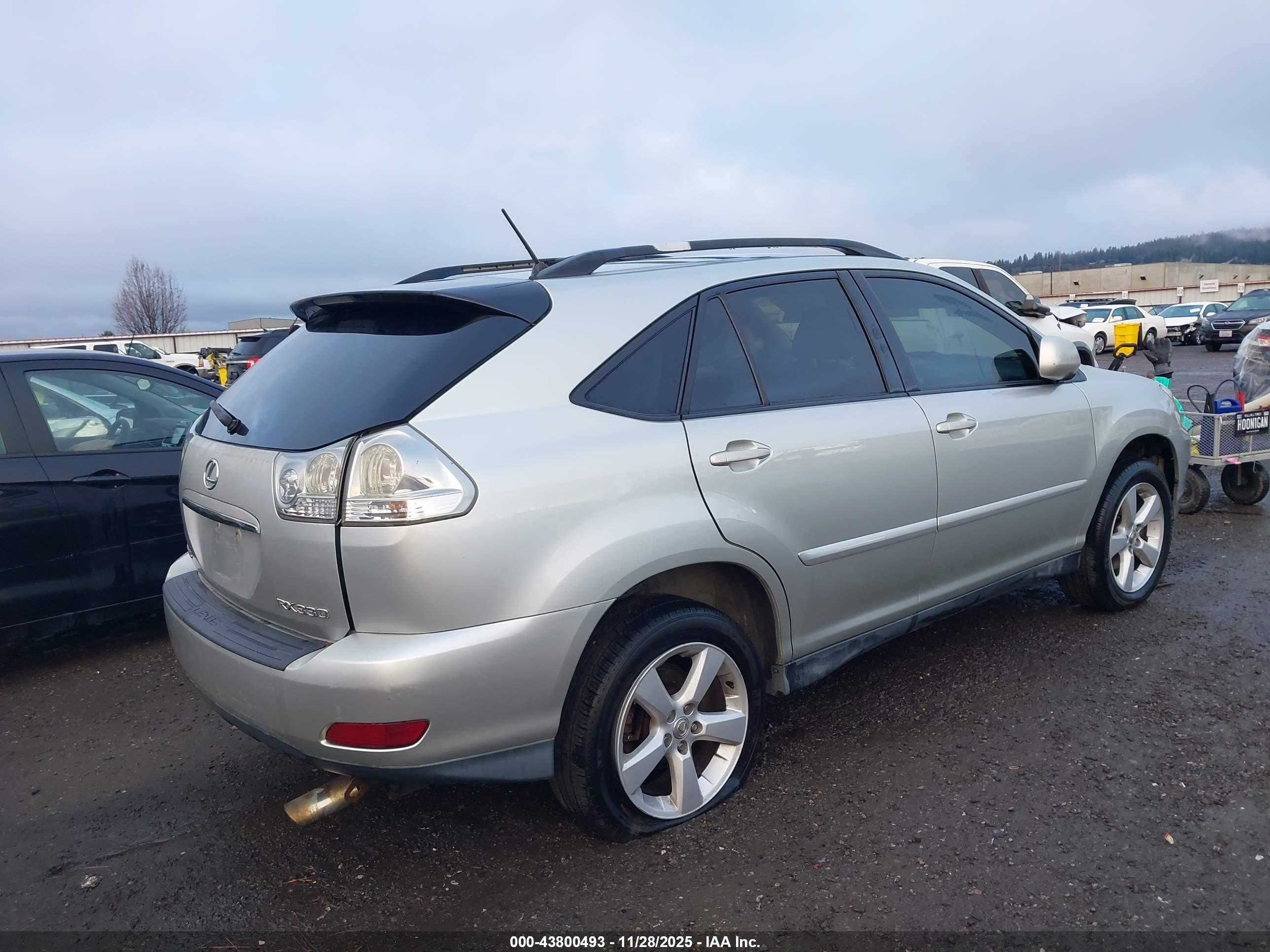 LEXUS RX image 4