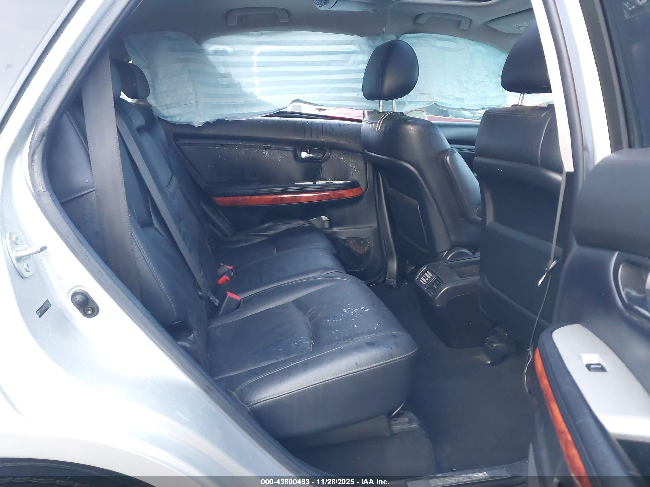 LEXUS RX image 8