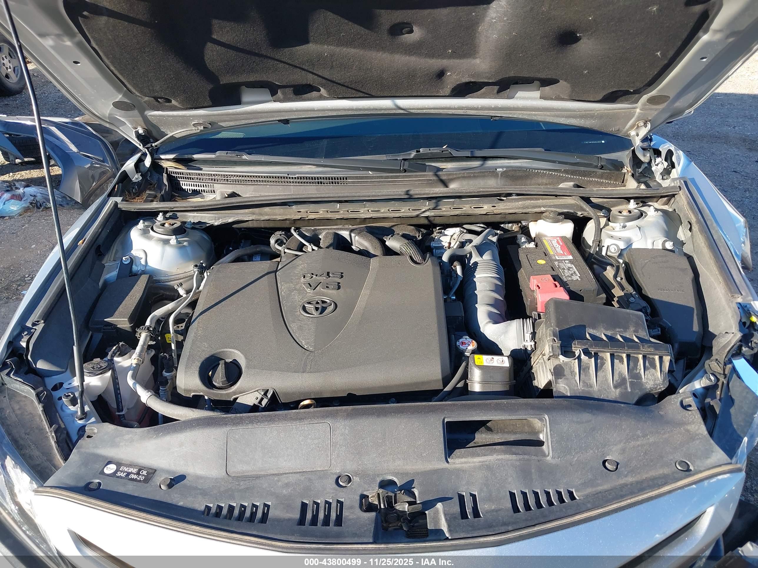 TOYOTA CAMRY image 10