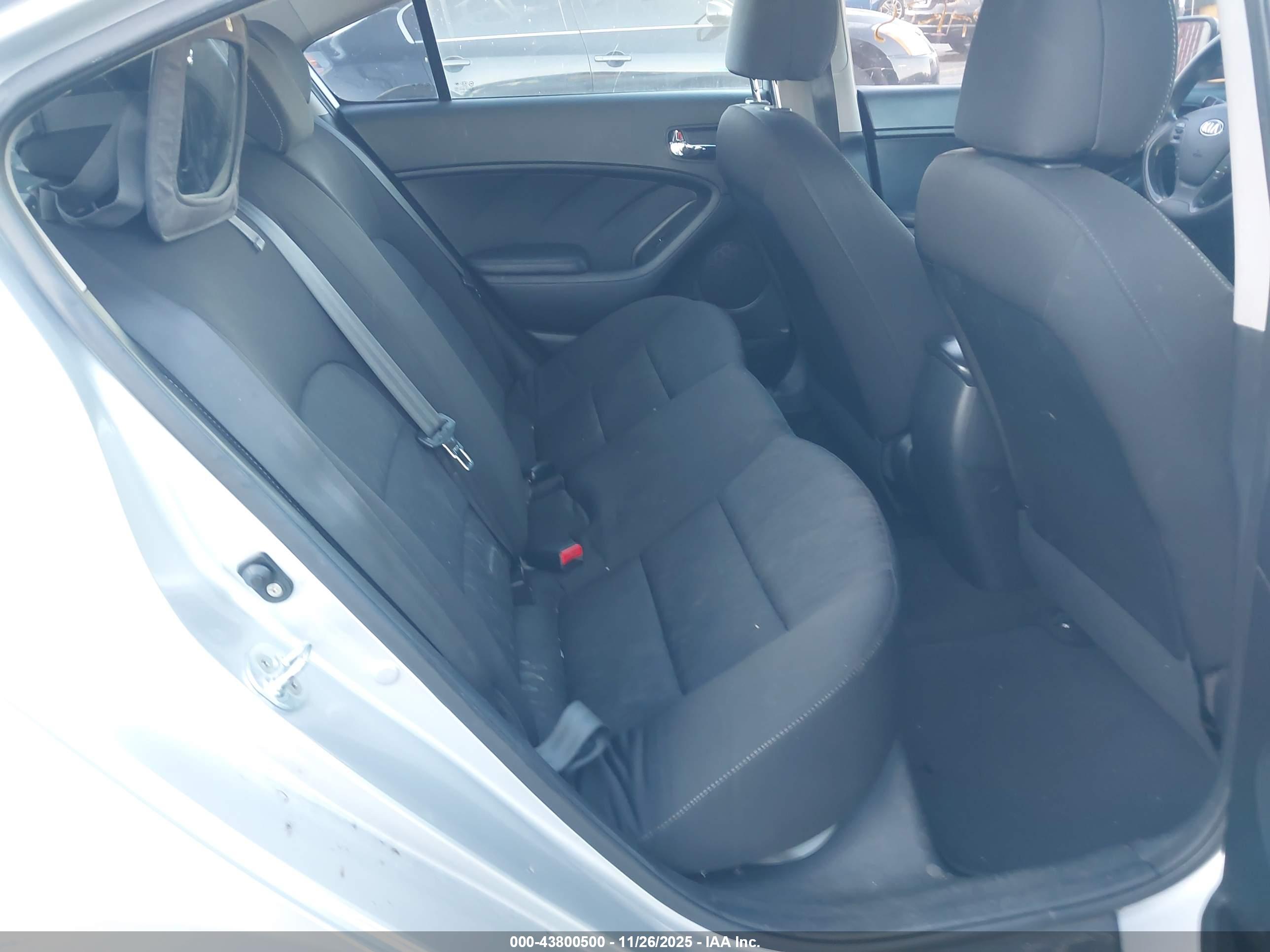 KIA FORTE image 8