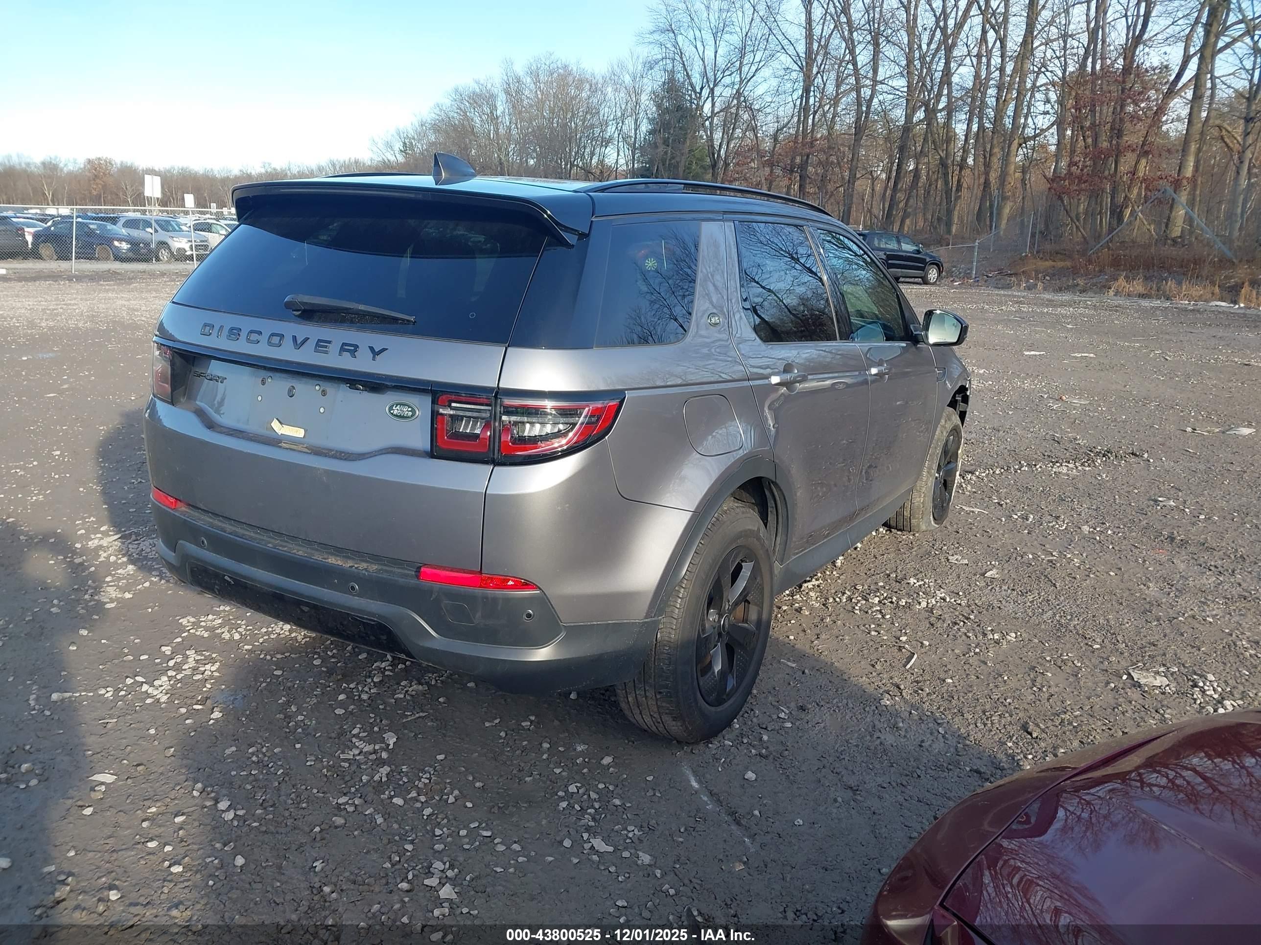 LAND ROVER image 4