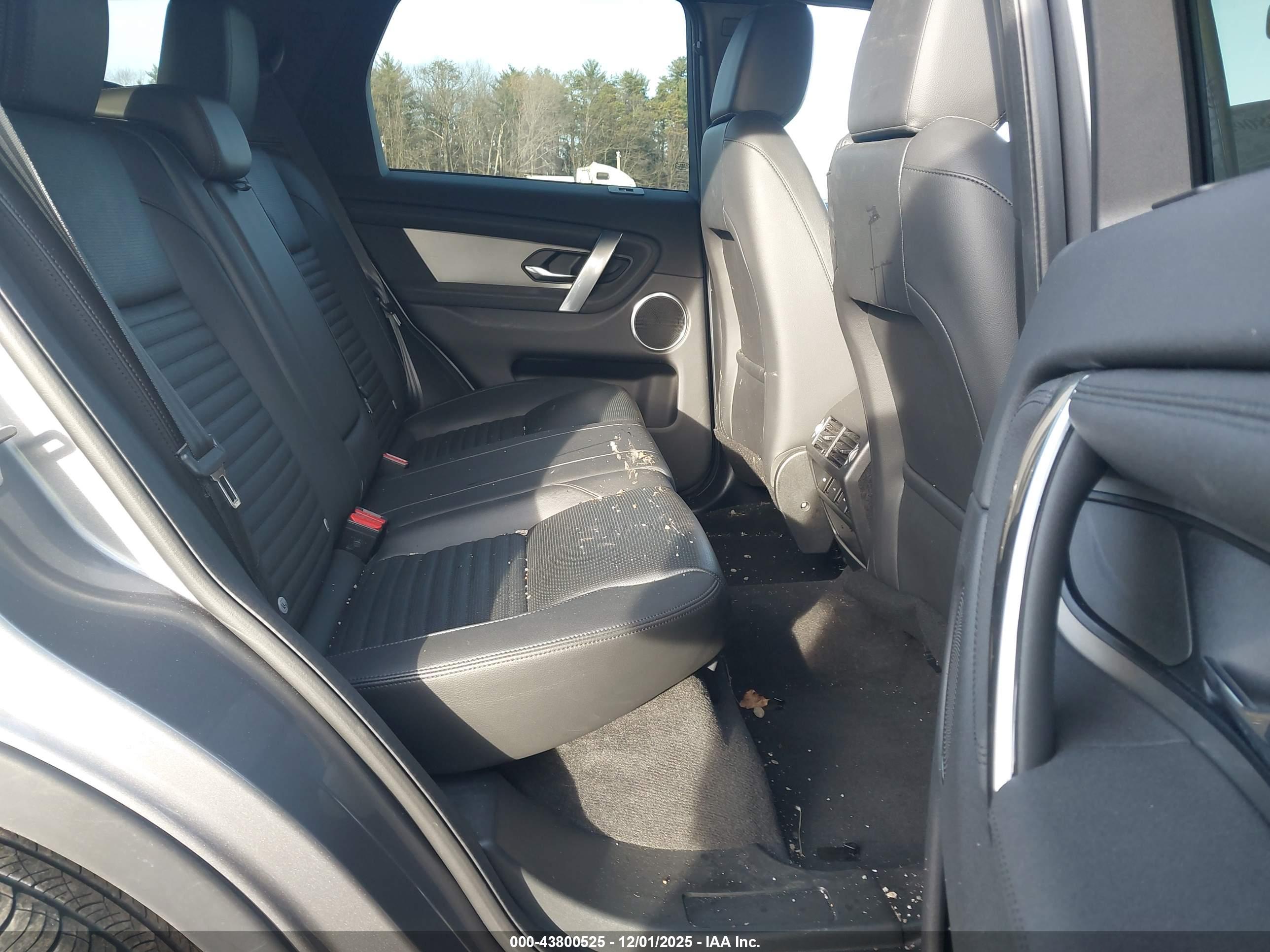 LAND ROVER image 8