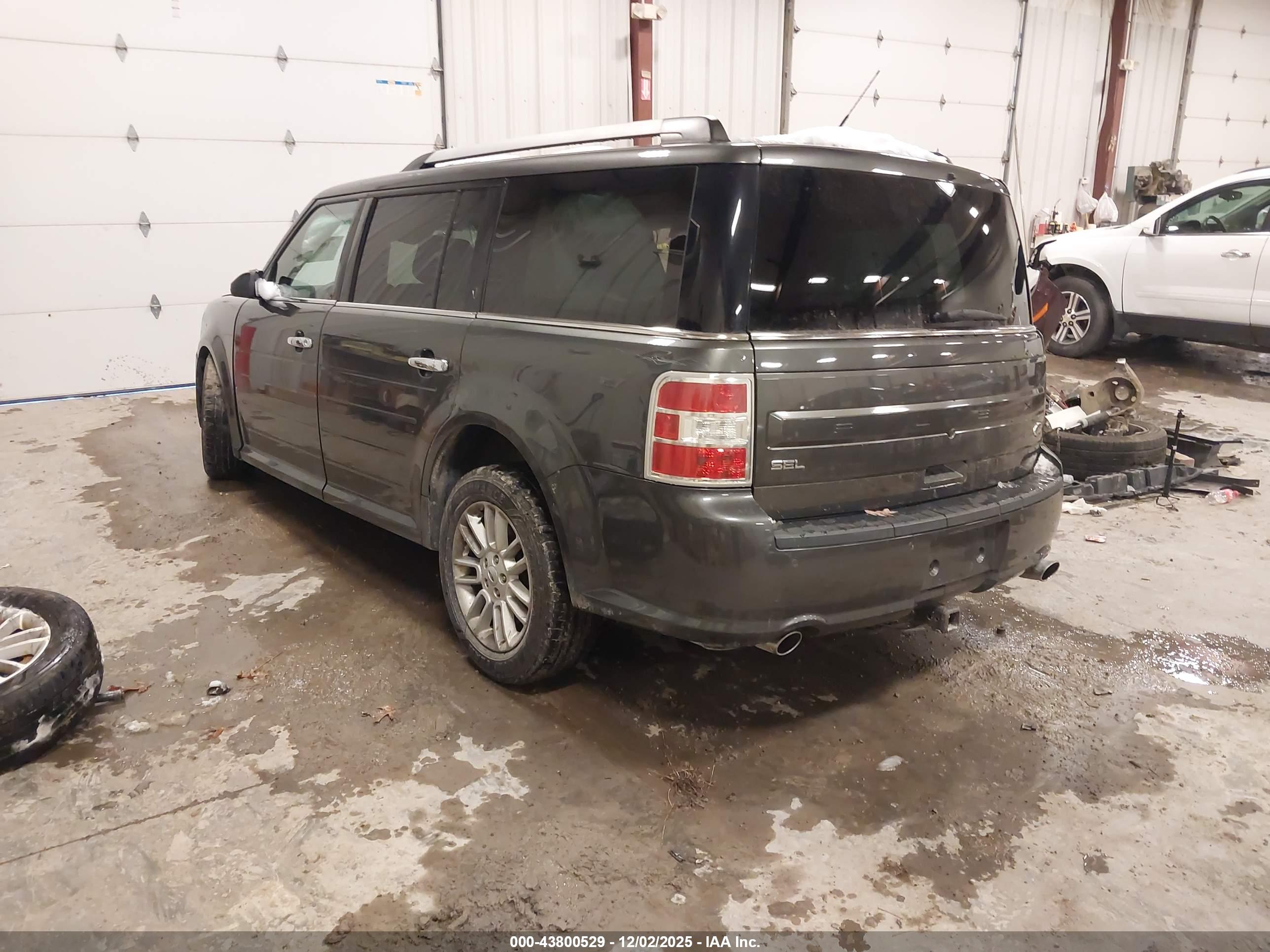 FORD FLEX image 3