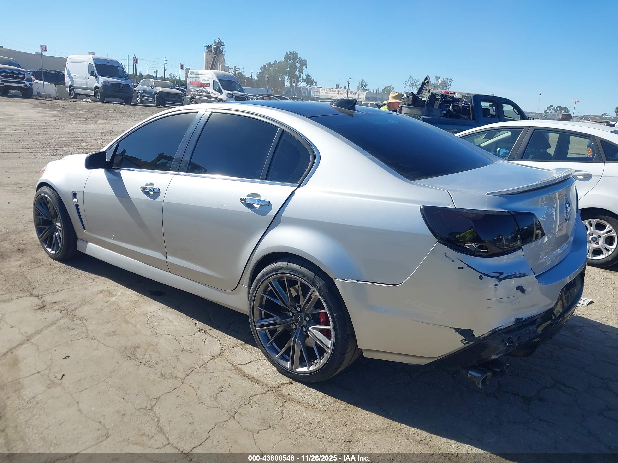 CHEVROLET SS image 3