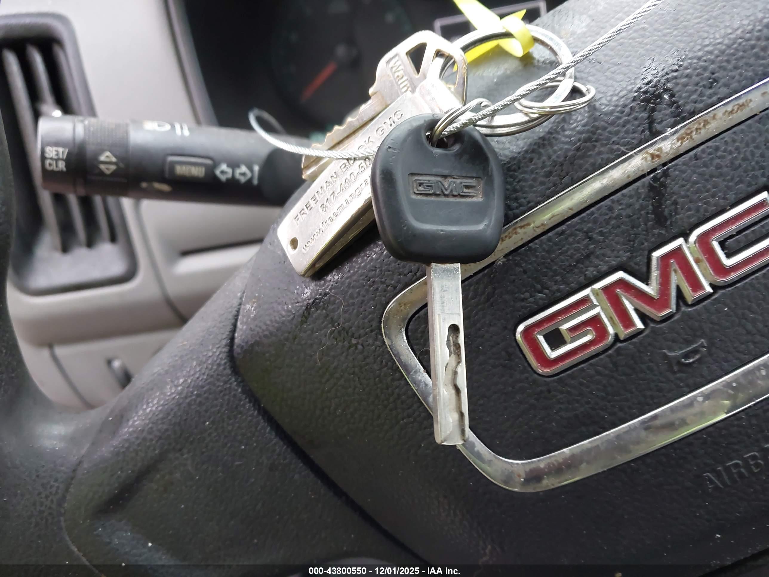 GMC CANYON image 11
