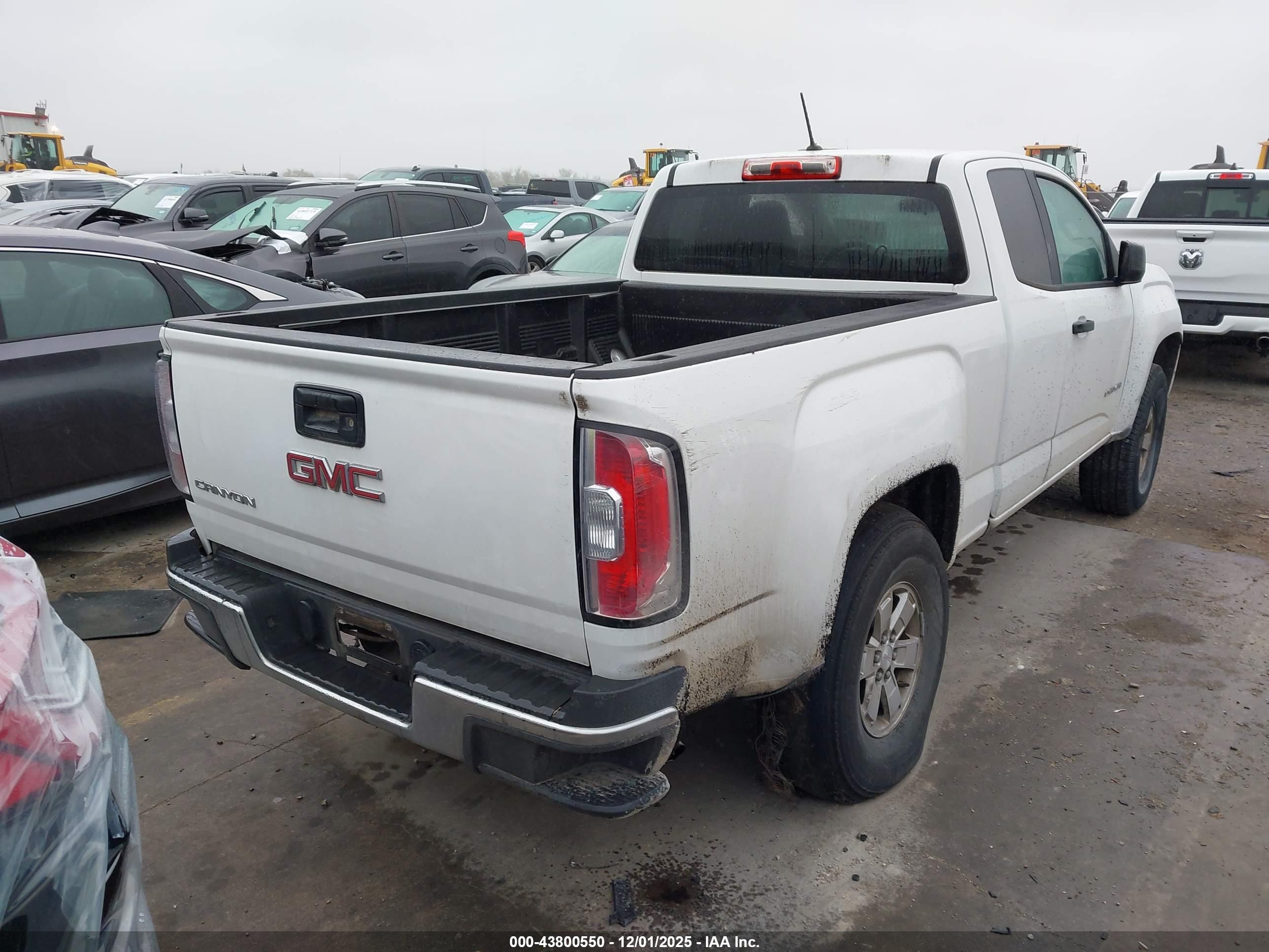 GMC CANYON image 4