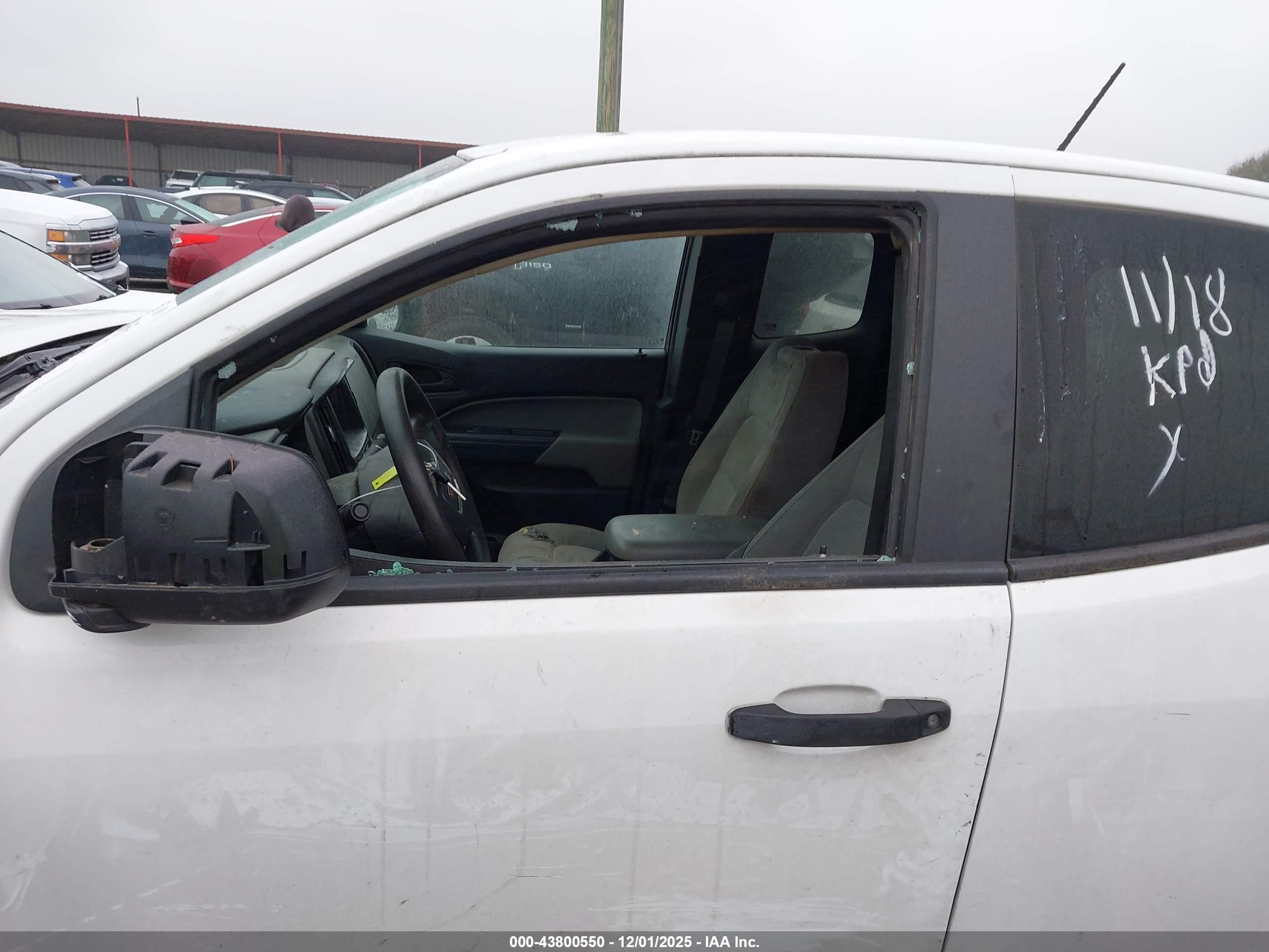GMC CANYON image 6