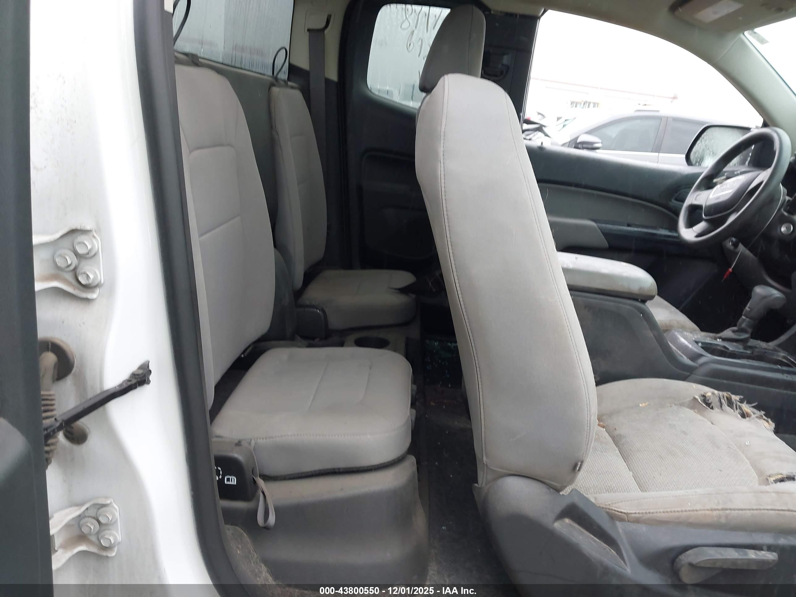 GMC CANYON image 8