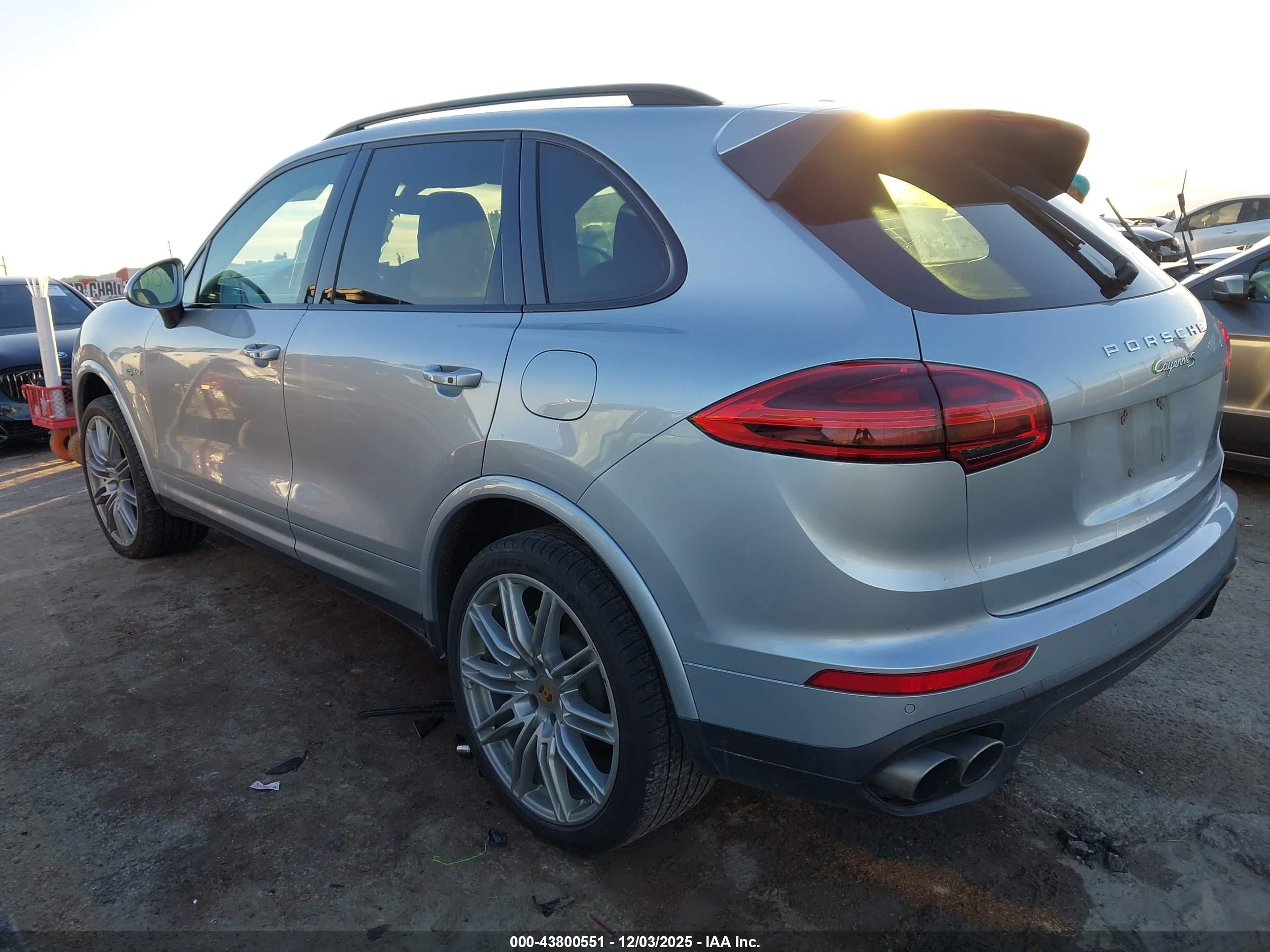 PORSCHE CAYENNE image 3