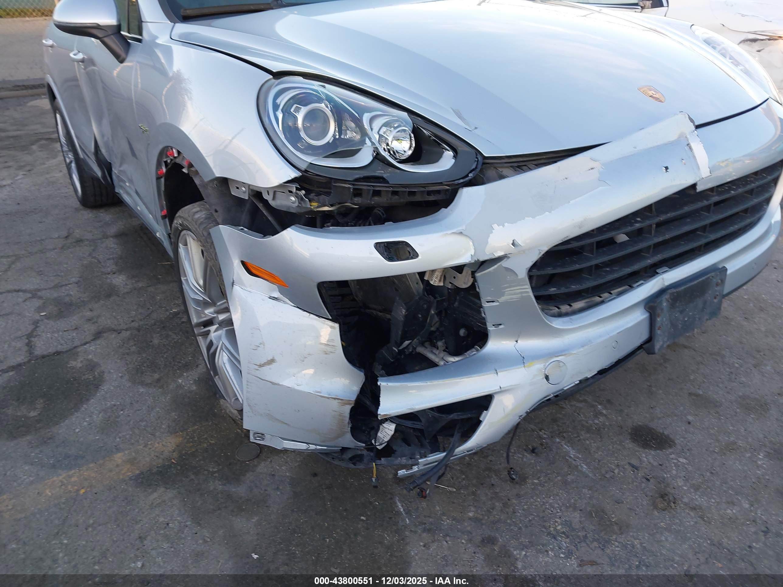 PORSCHE CAYENNE image 6