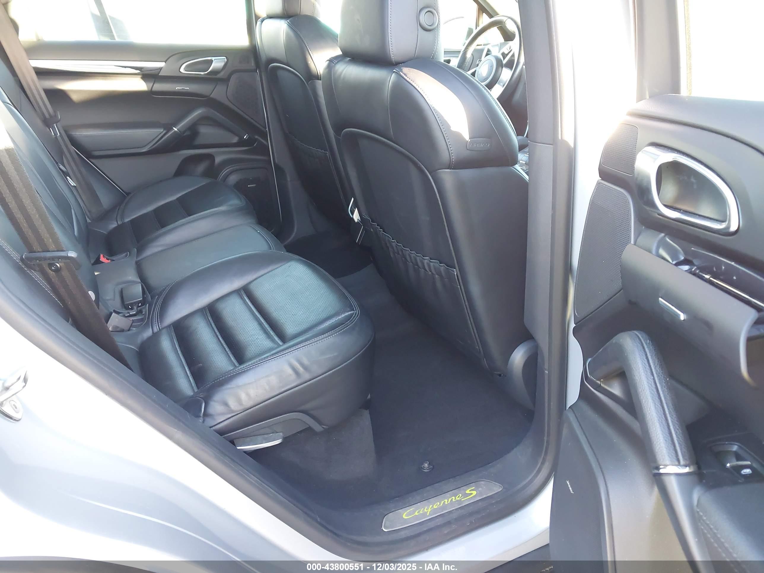 PORSCHE CAYENNE image 8