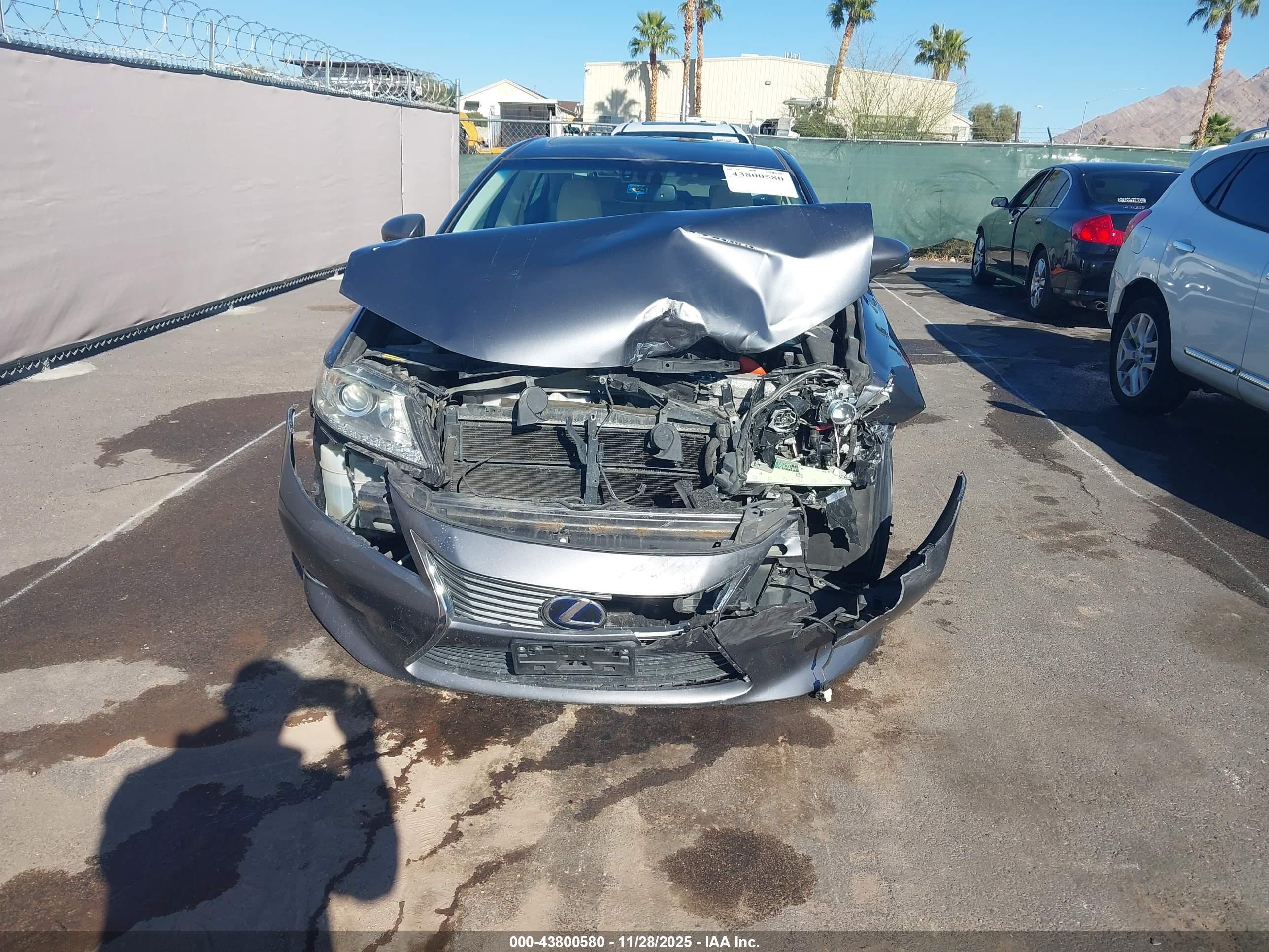LEXUS ES image 6